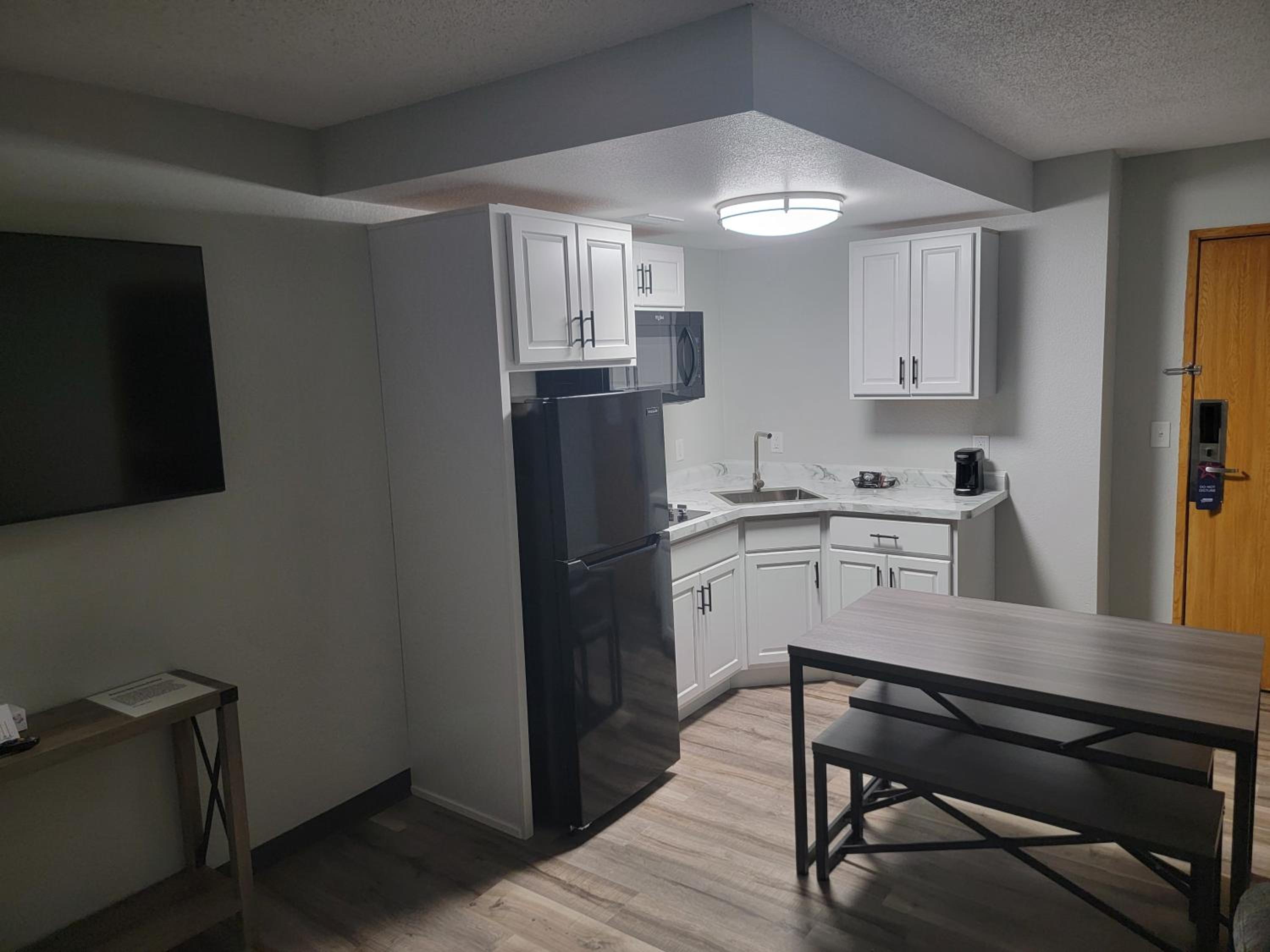 Bismarck Vacations - Americas Best Value Inn and Suites Bismarck - Property Image 6