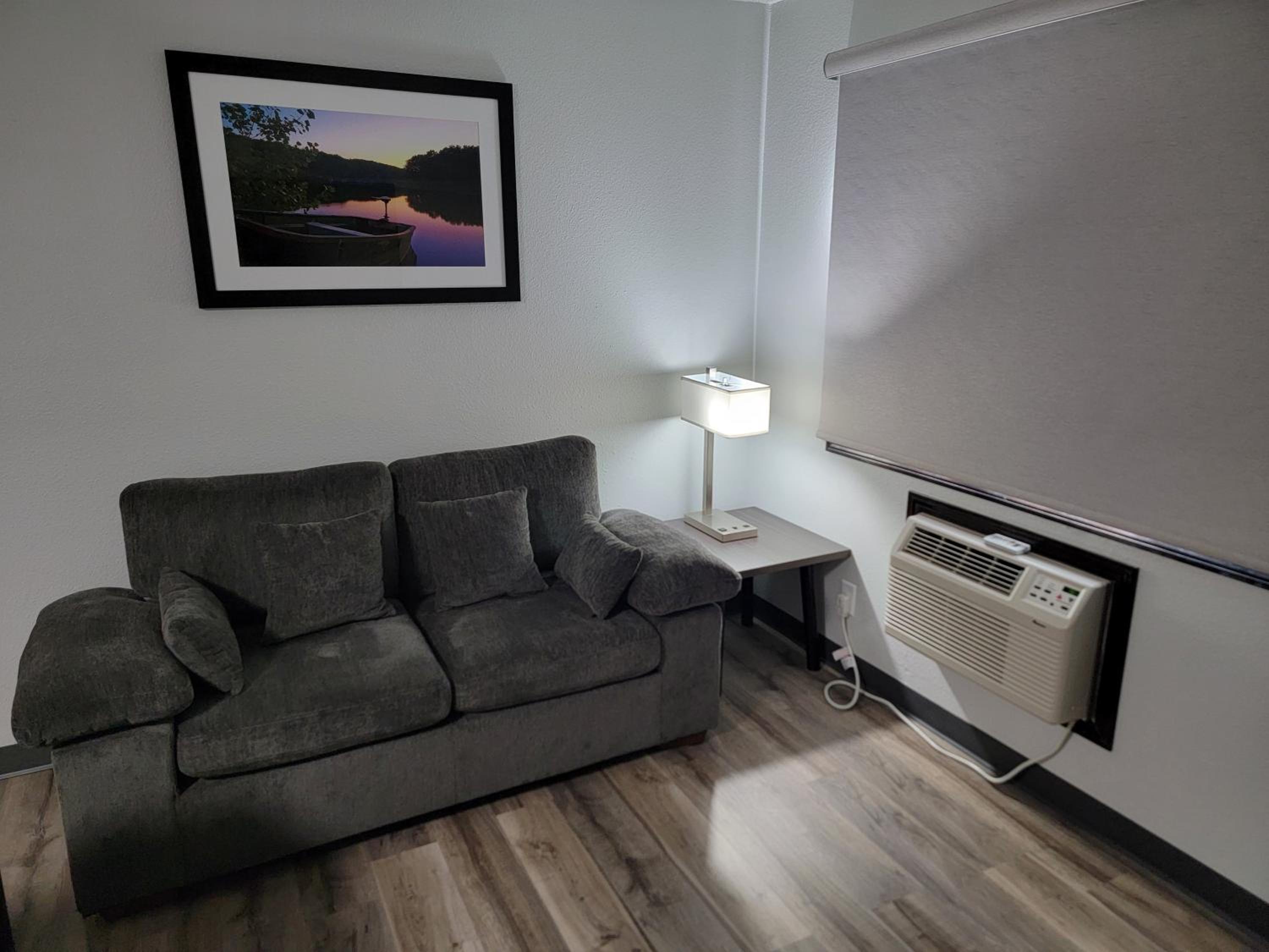 Bismarck Vacations - Americas Best Value Inn and Suites Bismarck - Property Image 3