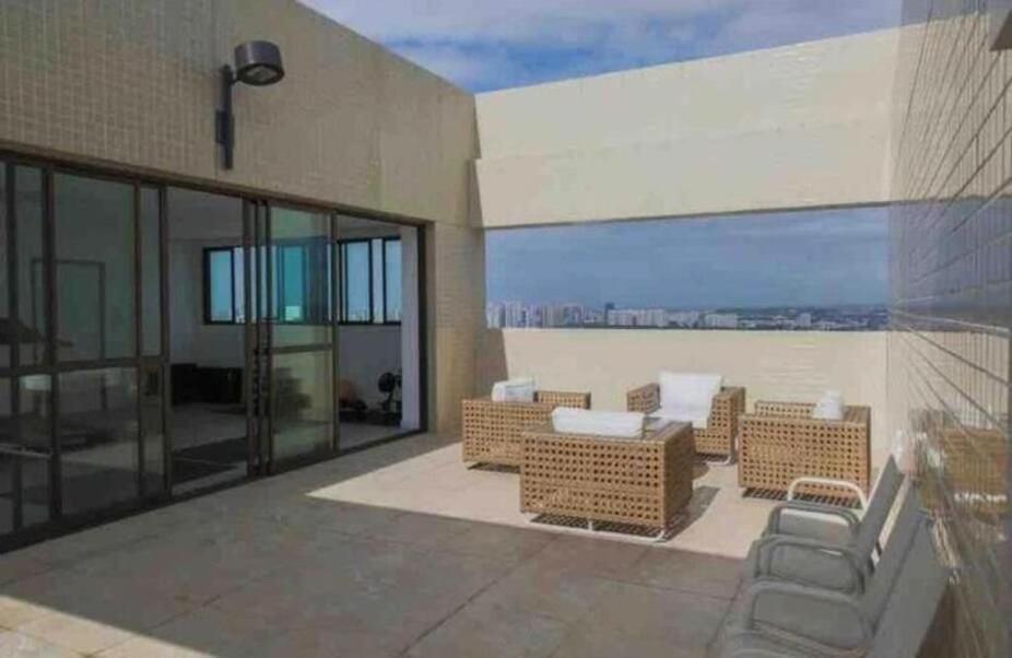 Beach Class Excelsior - Flats no Pina por Yolo
