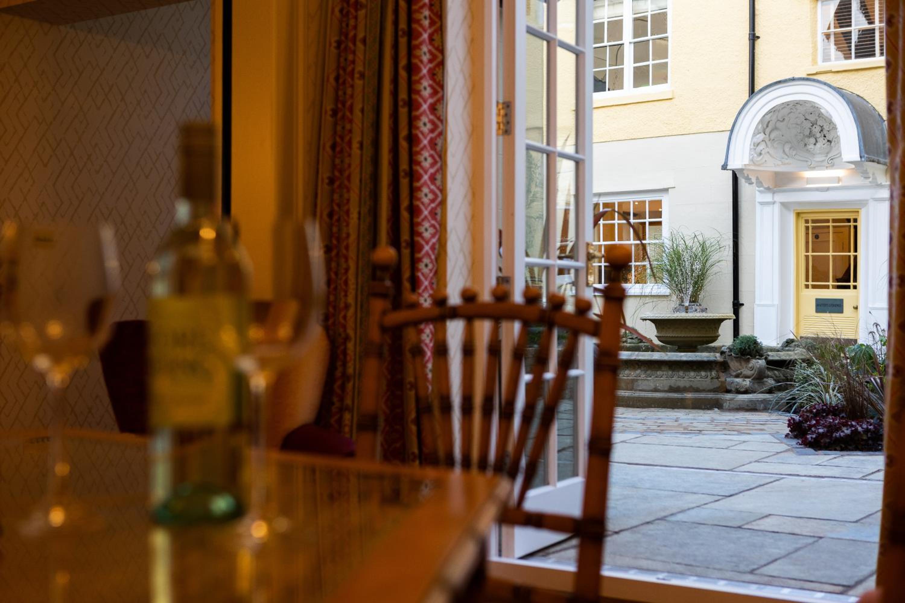 Greyfriars Hideaway