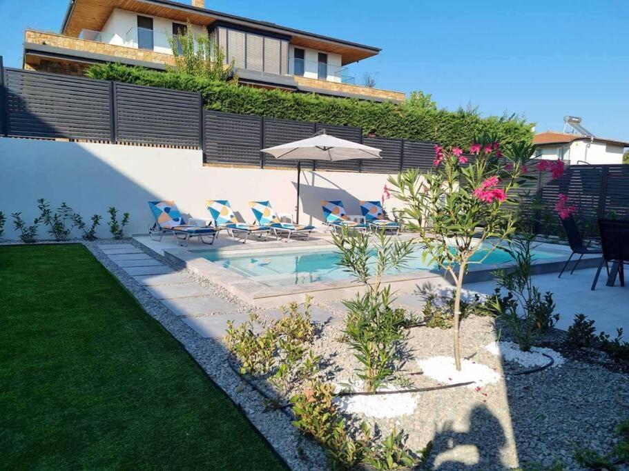 Villa Felicity, private pool with heating and salt water