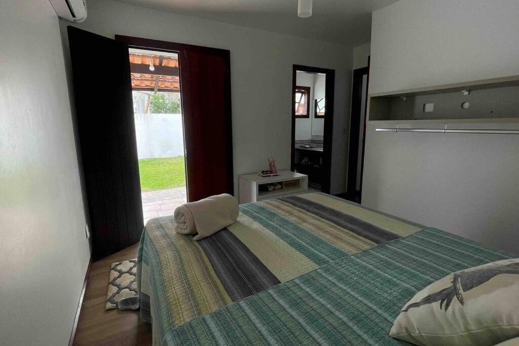 Casa Jurere Internacional com 6 quartos e piscina, churrasqueira , 300m do mar