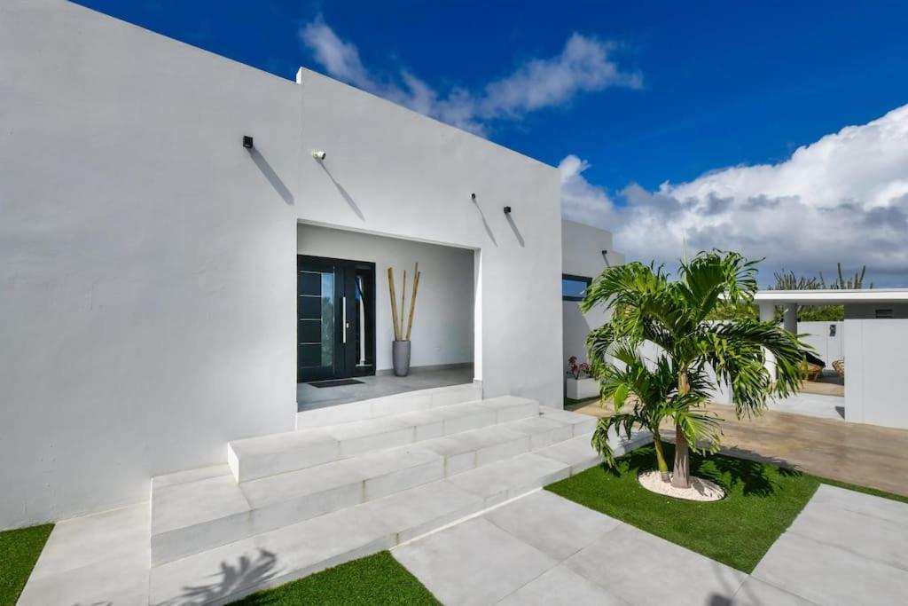 NEW Luxury 5BR Villa - Casa Graziano by Bocobay