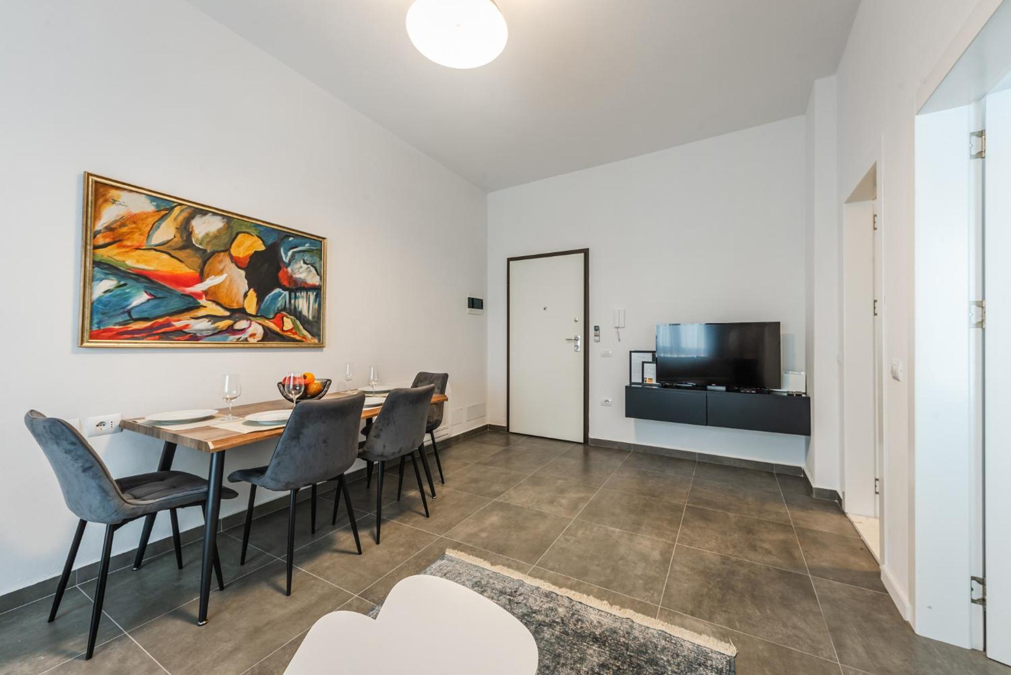 Royal Hill Apartments by PS