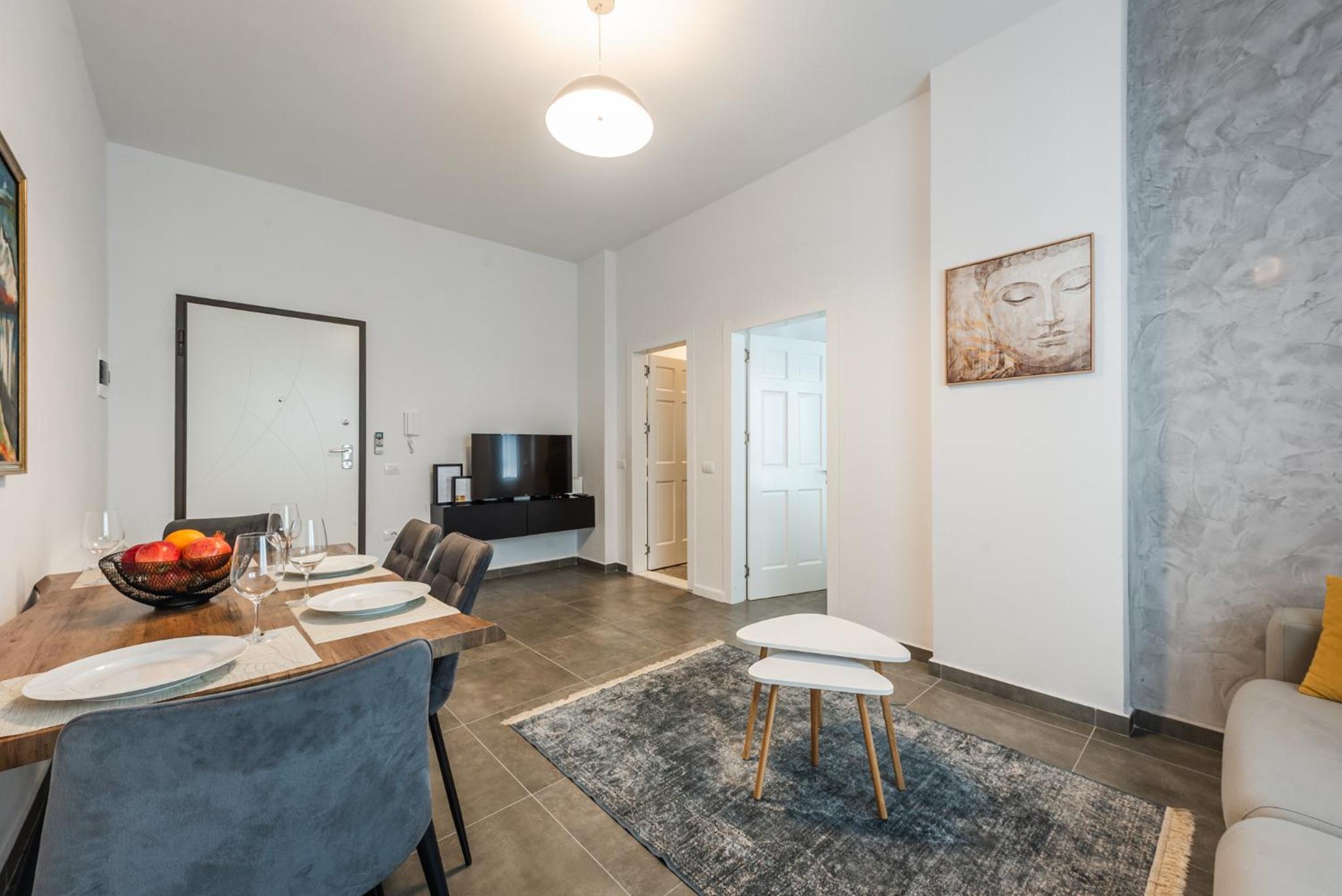 Royal Hill Apartments by PS