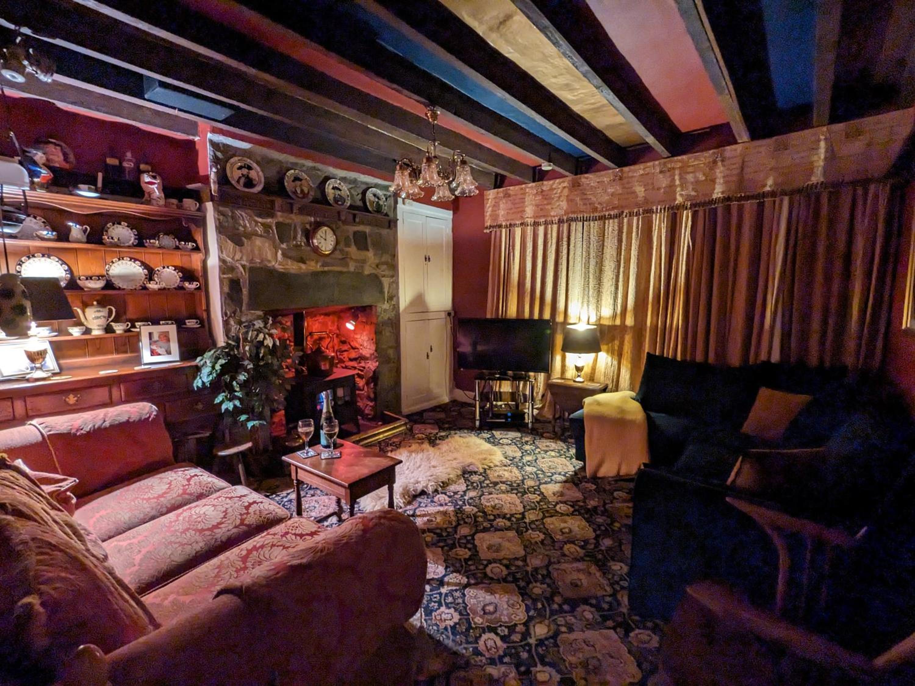 Fantastic sea views at Century's old Alma's Cottage - Sleeps up to 8 guests view 5