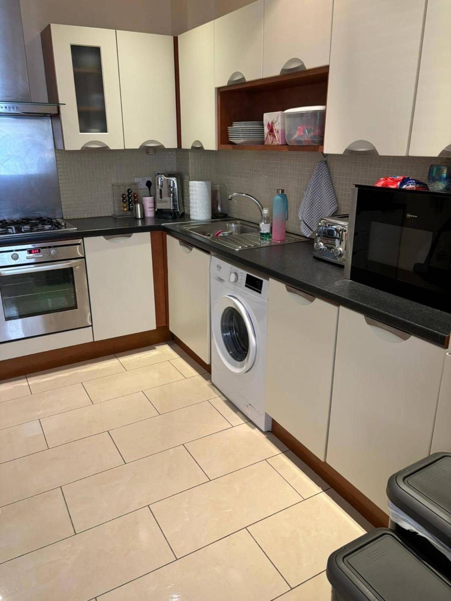 Modern Apt 3 Bedrooms near Dundrum