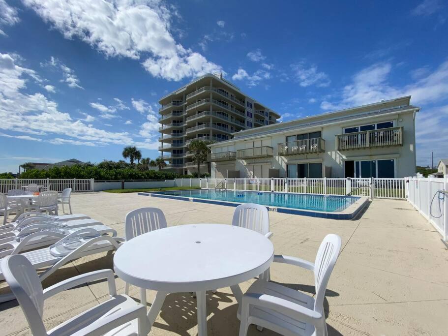 Ocean Vista Renovated Townhouse Steps to Beach & Pool view 5