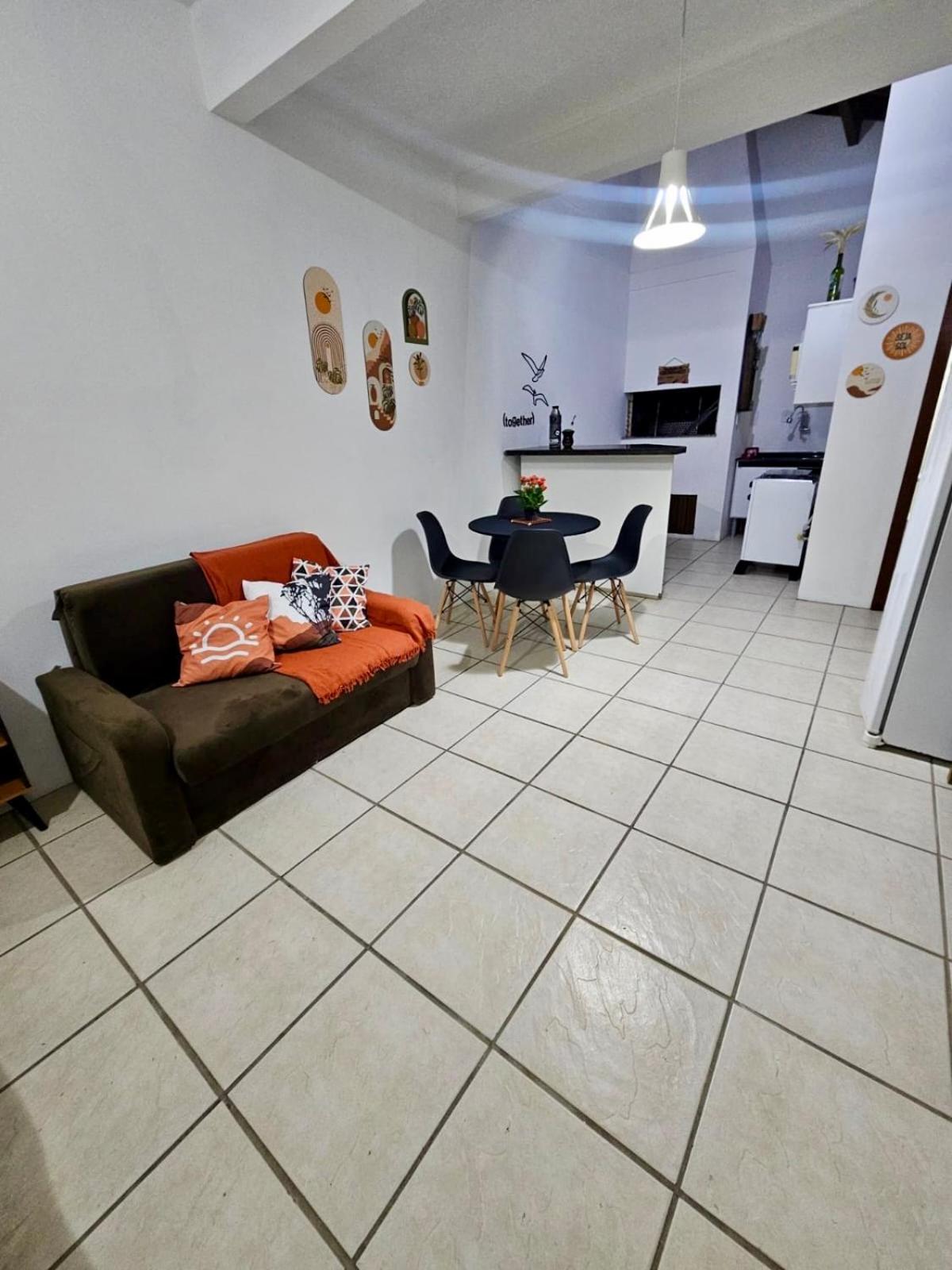 Studio Barrinha na Moradas do Pier, a passos da areia em Tramandaí!