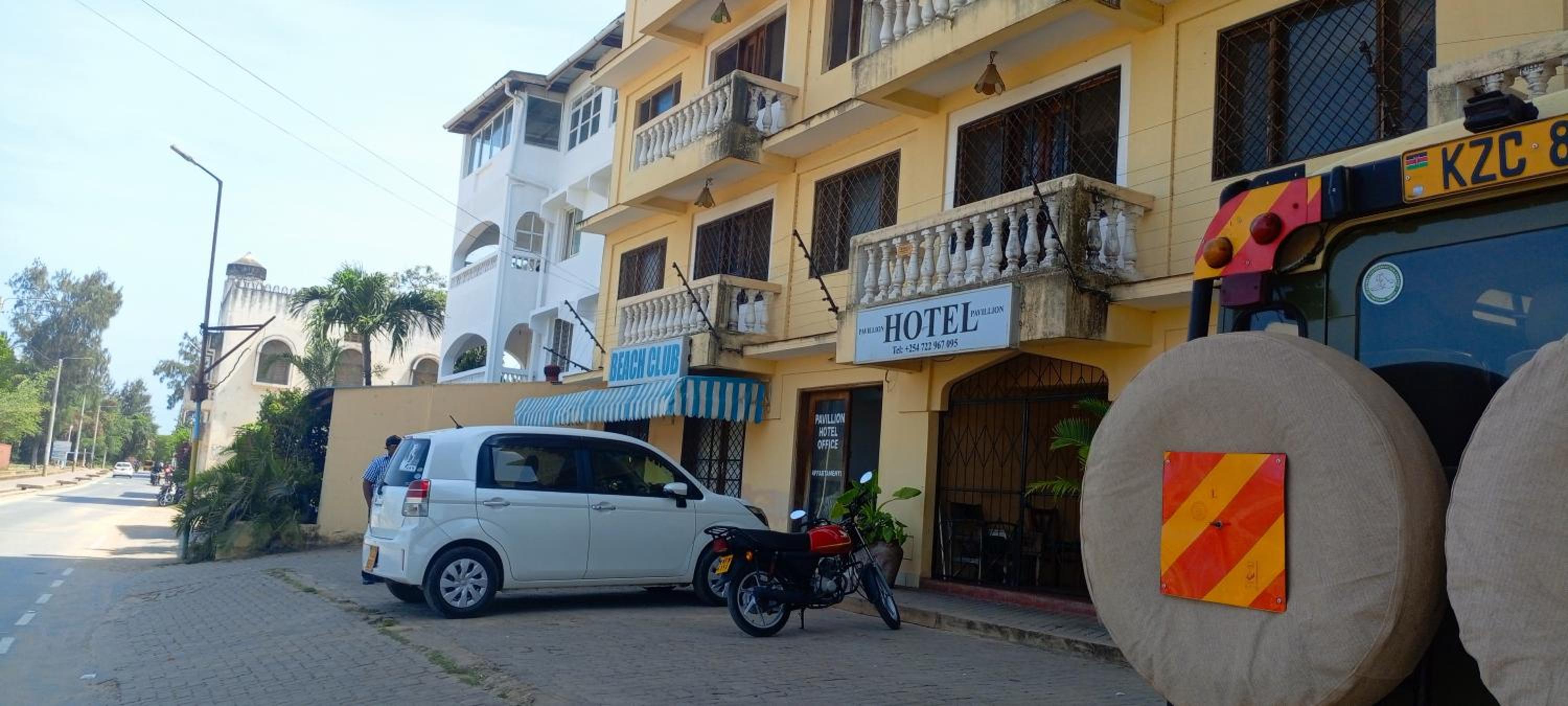Pavillion Hotel