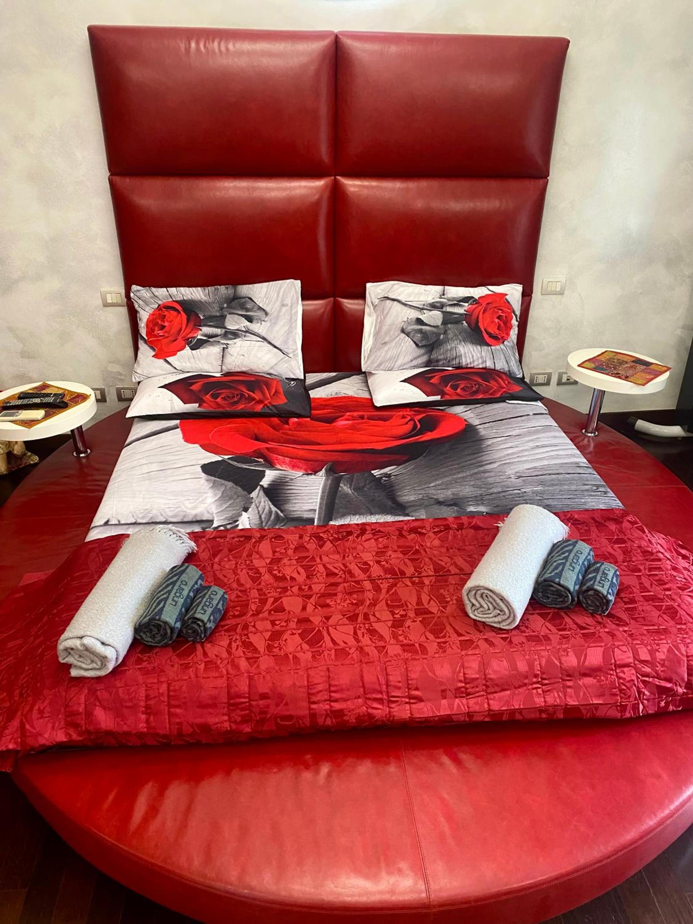 Ave Roma Suite