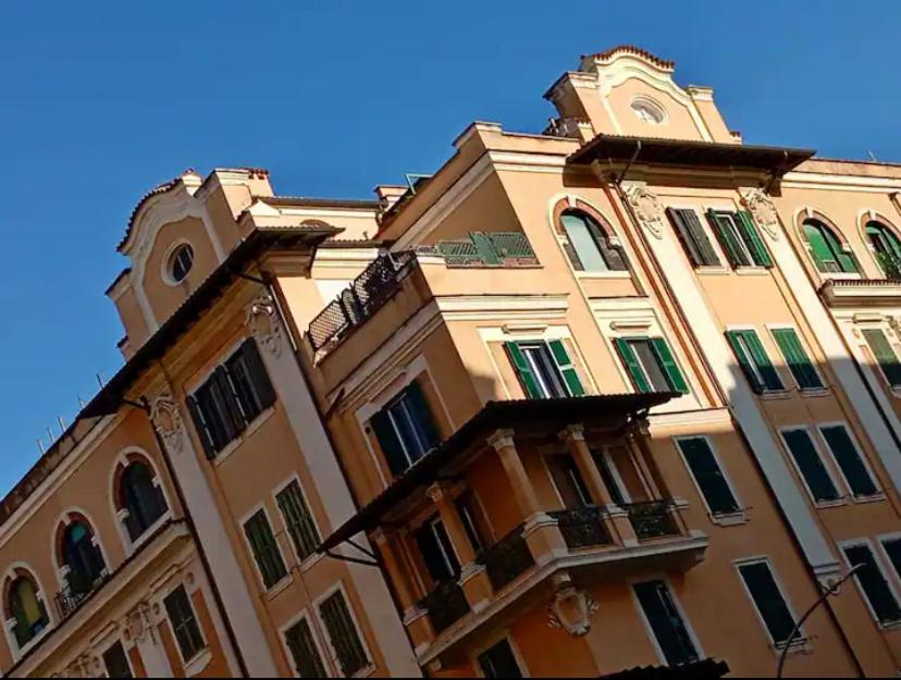 Ave Roma Suite