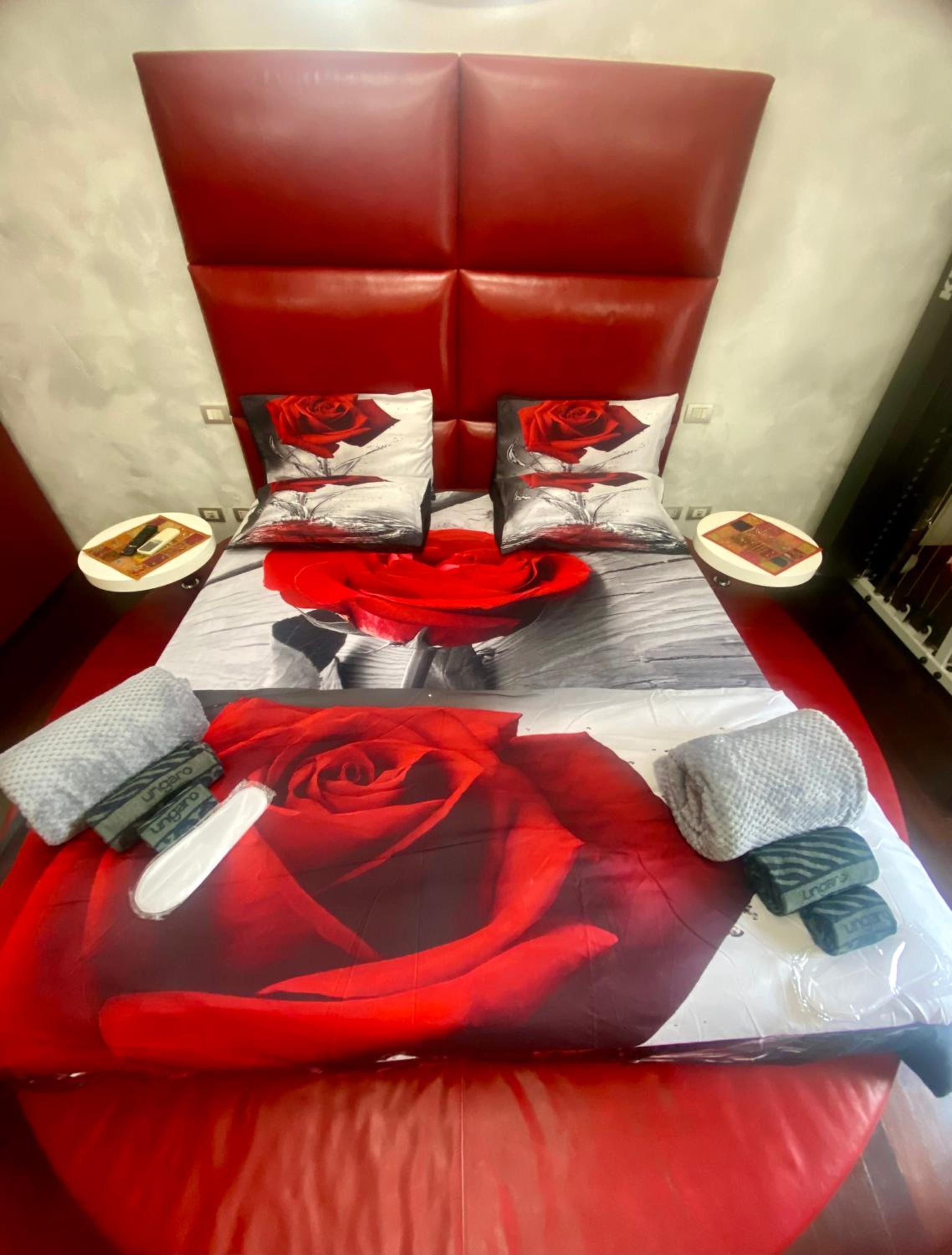 Ave Roma Suite