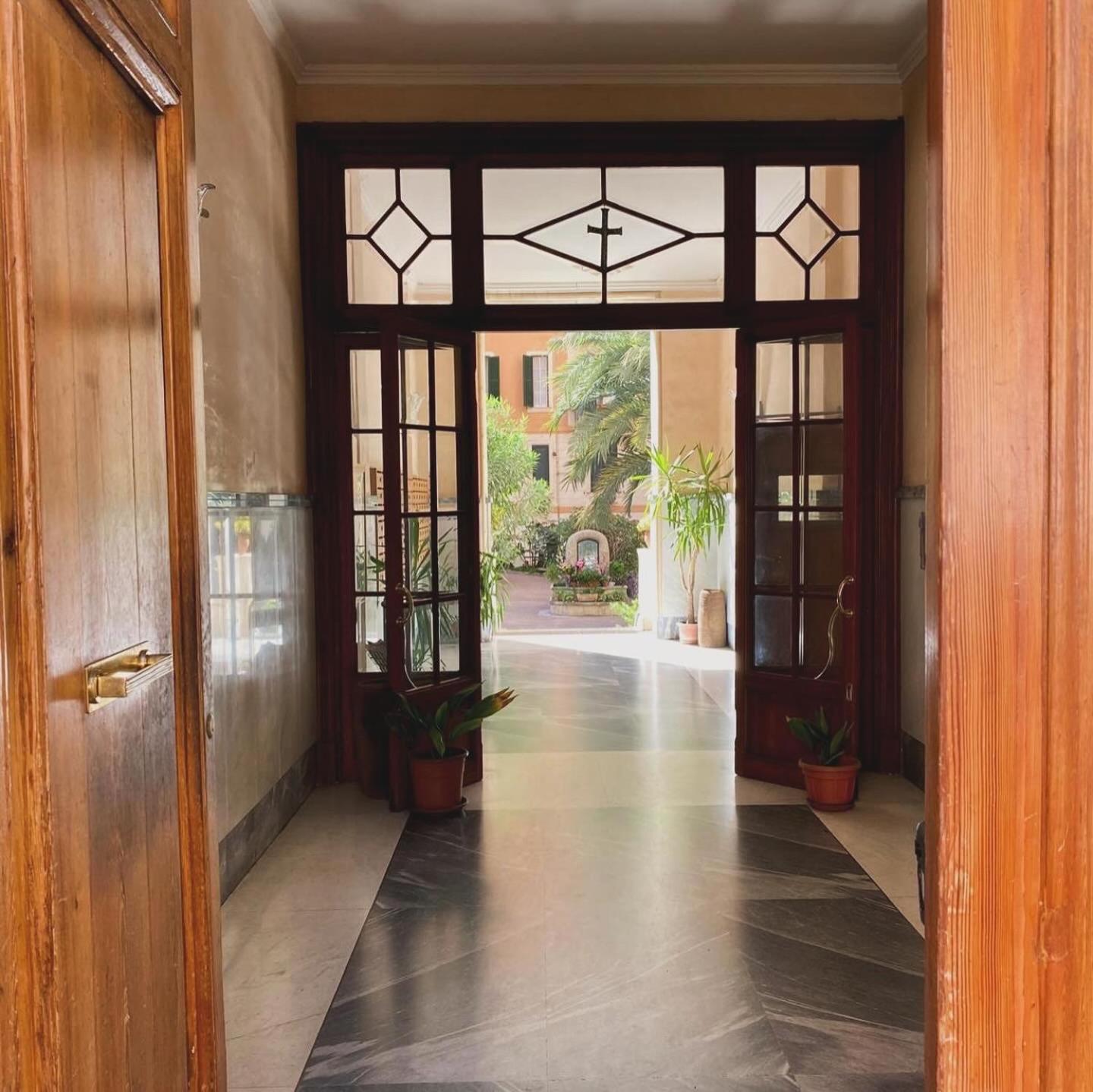 Ave Roma Suite
