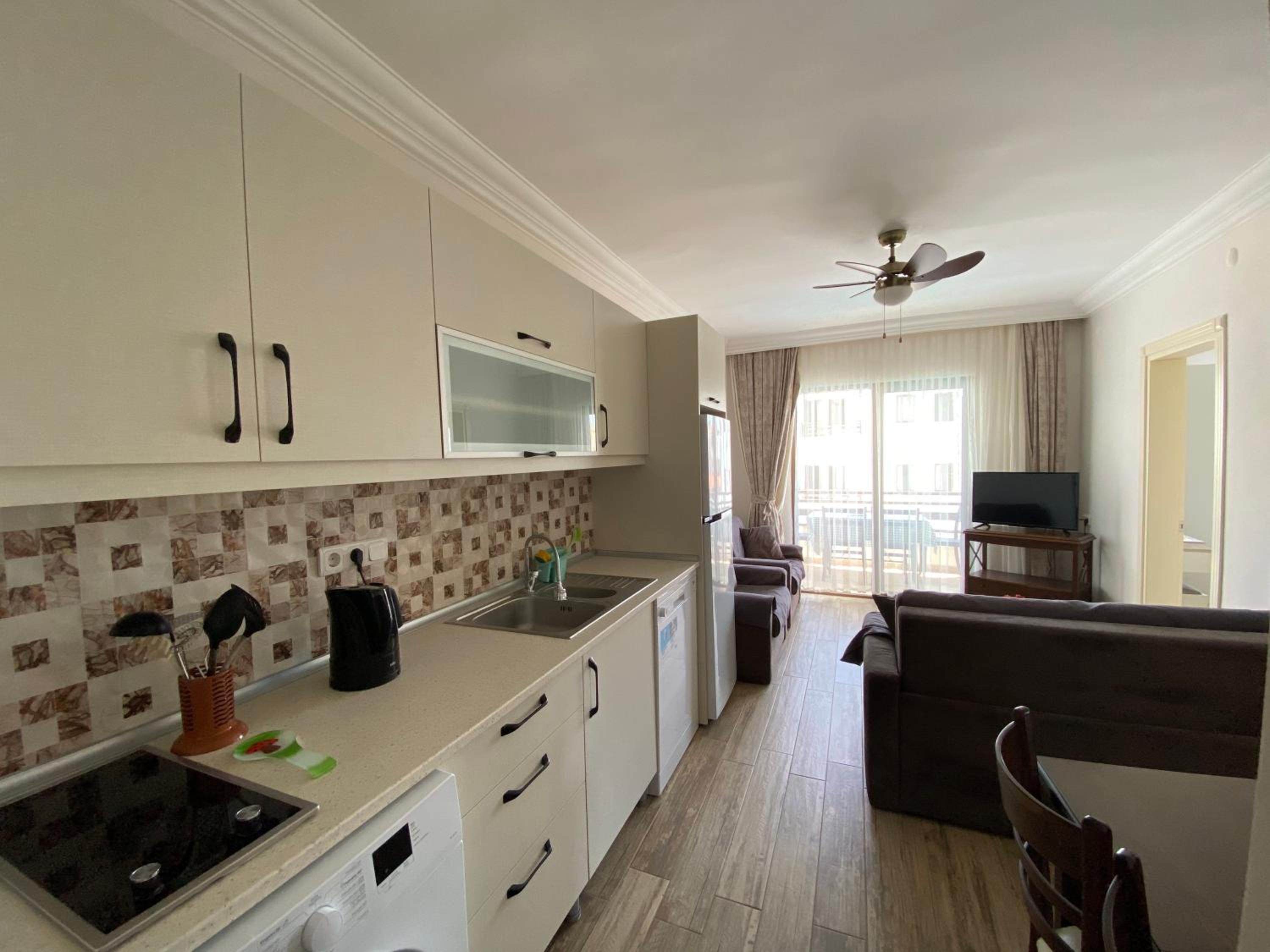 Diplomat Suites