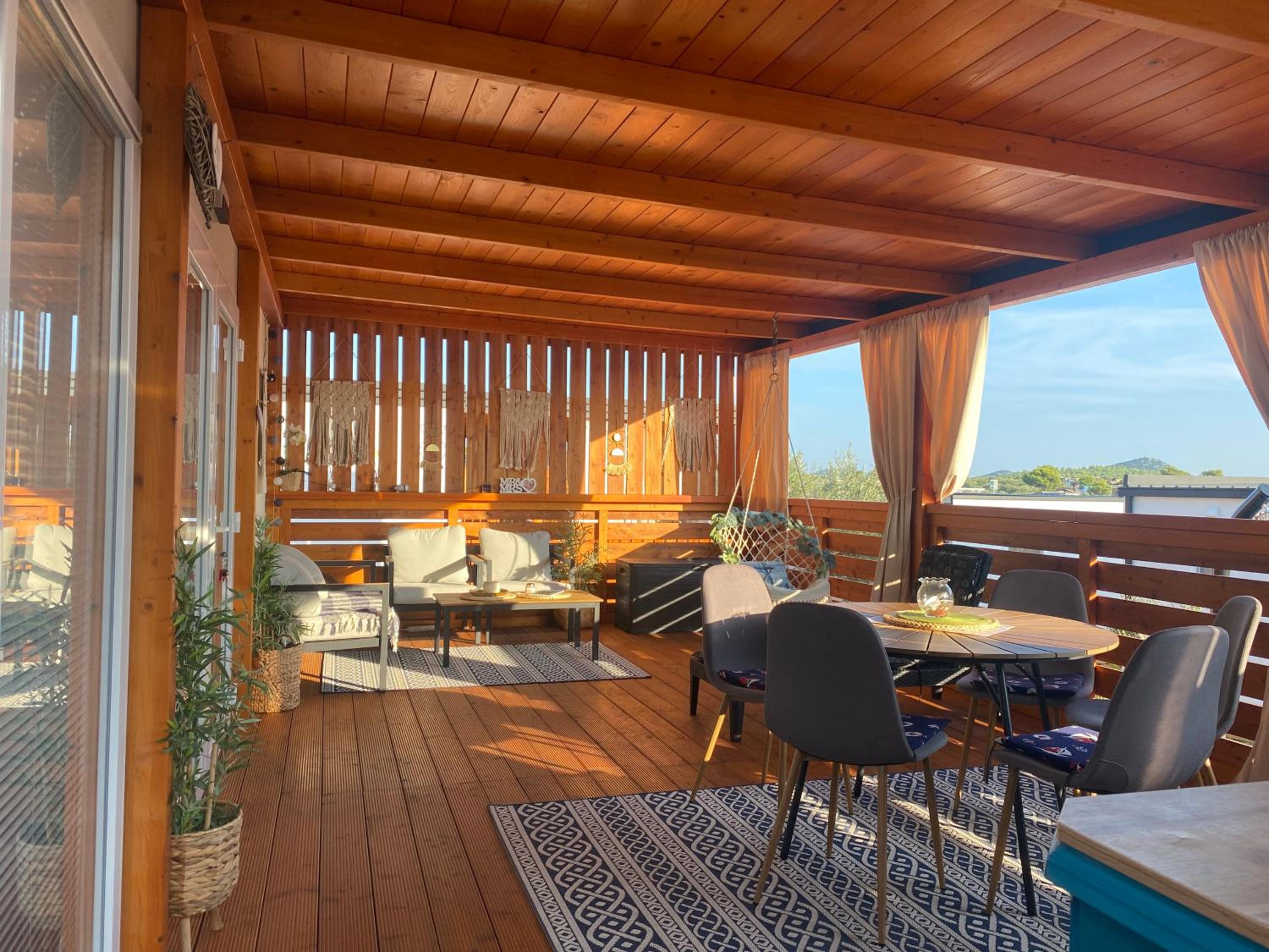 Amore del Mare, seaside family pace, free parking and wifi in Camp Dalmatino view 4