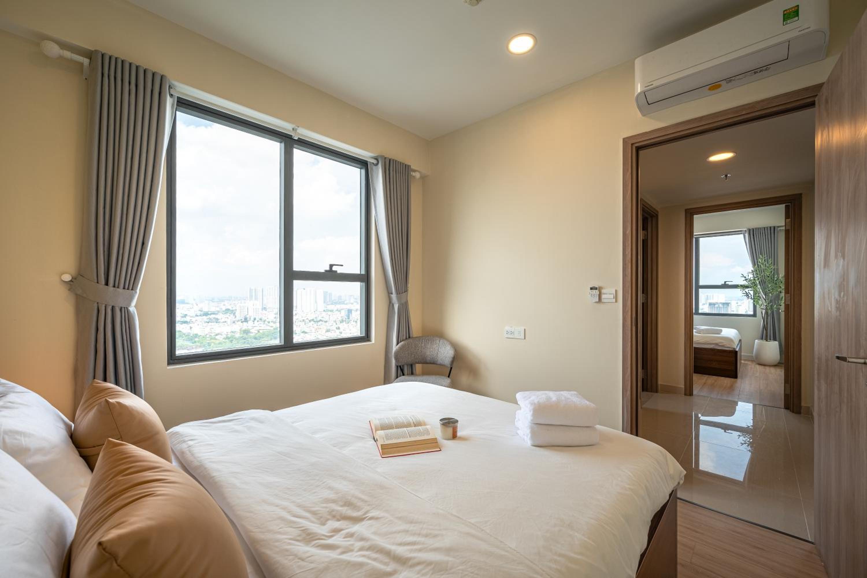 Saigon Staycation, 2Brs+1Wc, D1, View Bitexco