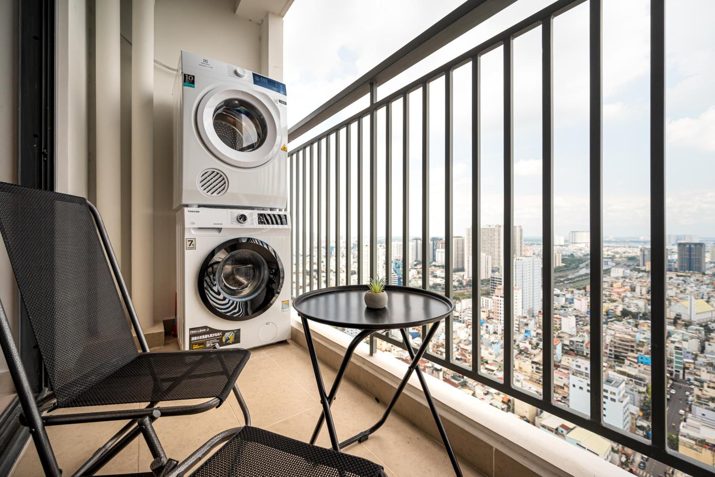 Saigon Staycation, 2Brs+1Wc, D1, View Bitexco