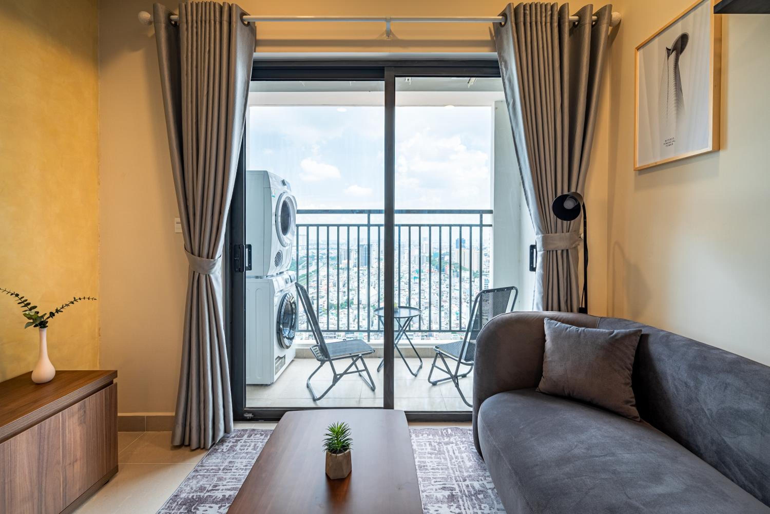 Saigon Staycation, 2Brs+1Wc, D1, View Bitexco