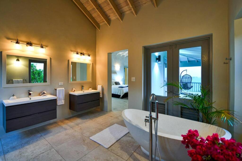 Luxury&tranquility- ocean view