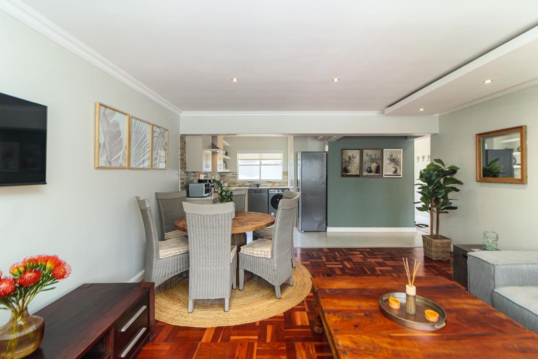 Vicmor Court 22 by CTHA view 5