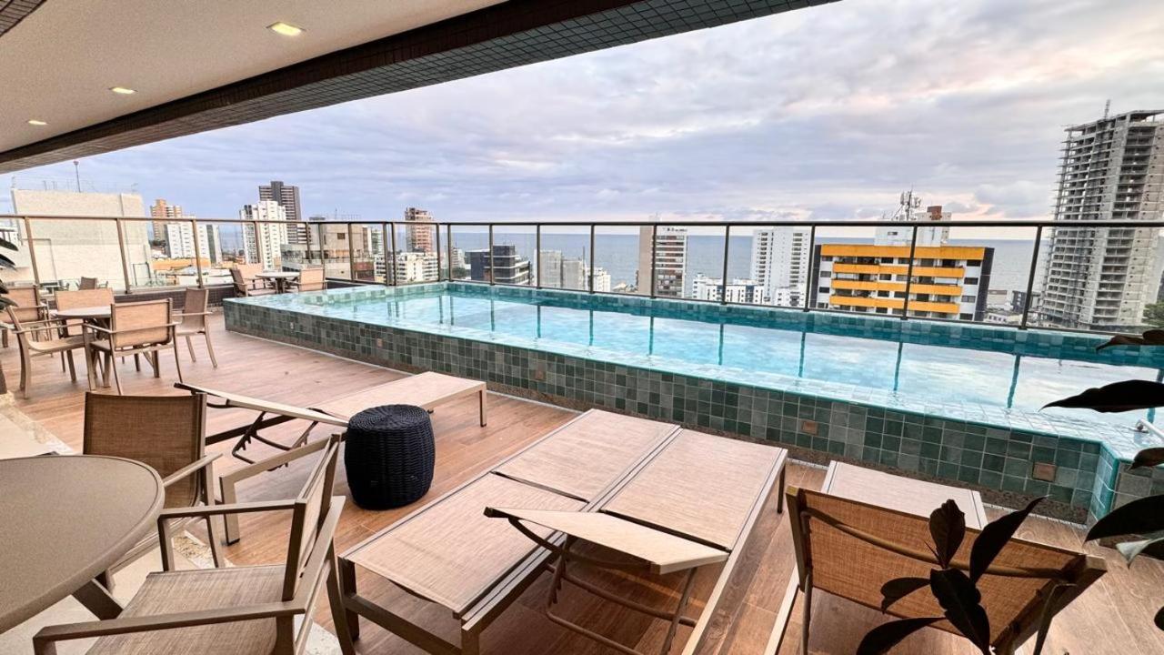 Apto próximo à praia da Barra, com vista para o mar!