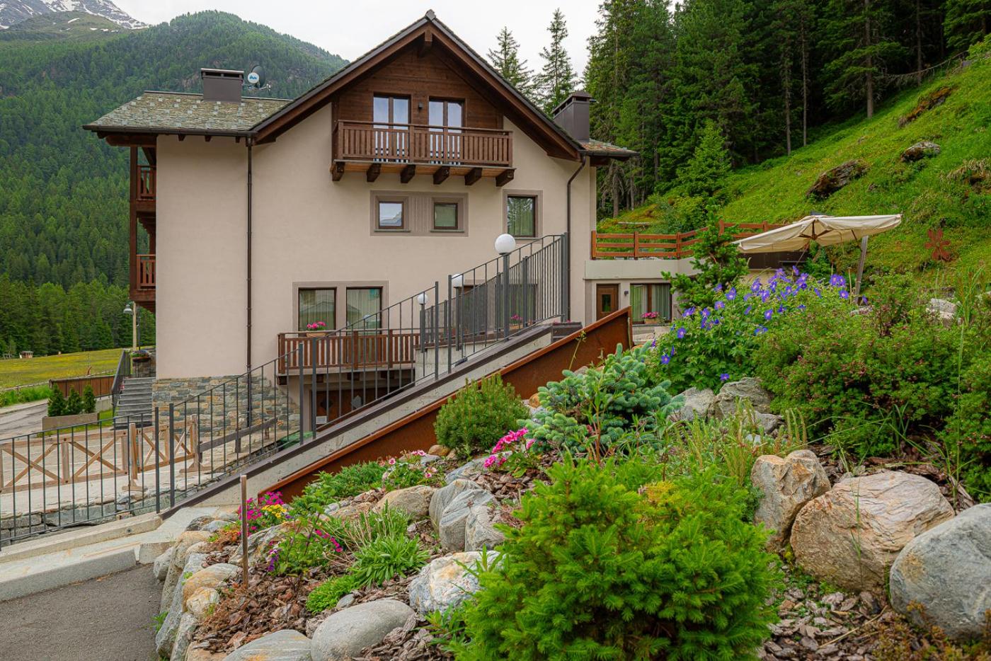 Chalet La Pineta view 2