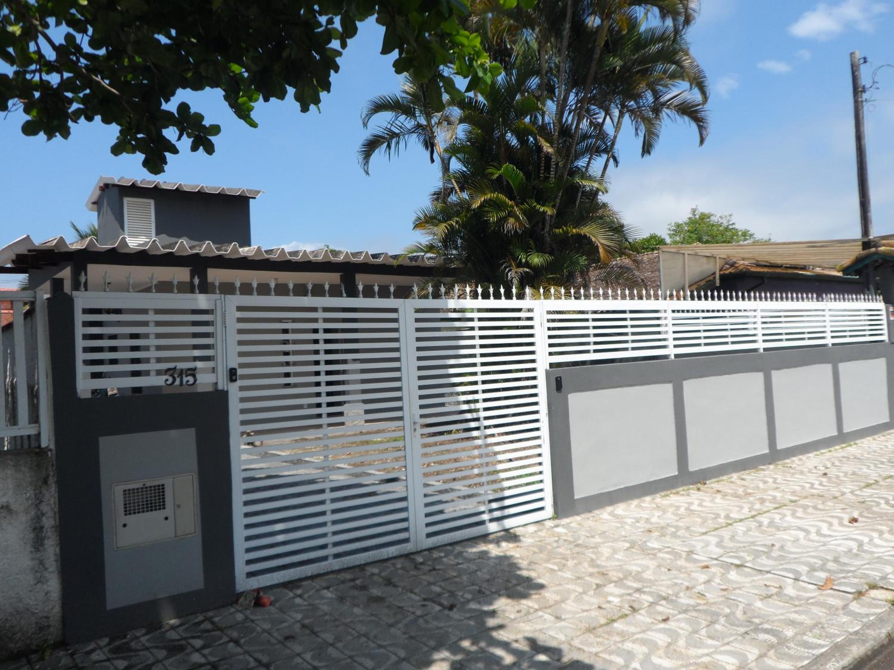 Casa Centro de Bertioga - SP terrea 300 metros da praia - Marcondes 05