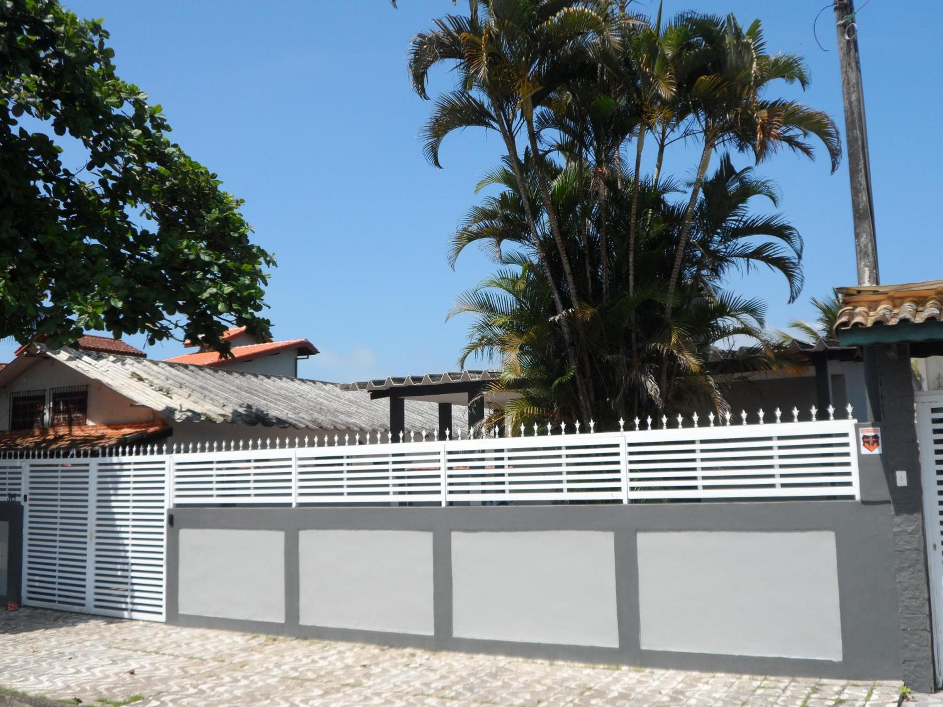 Casa Centro de Bertioga - SP terrea 300 metros da praia - Marcondes 05