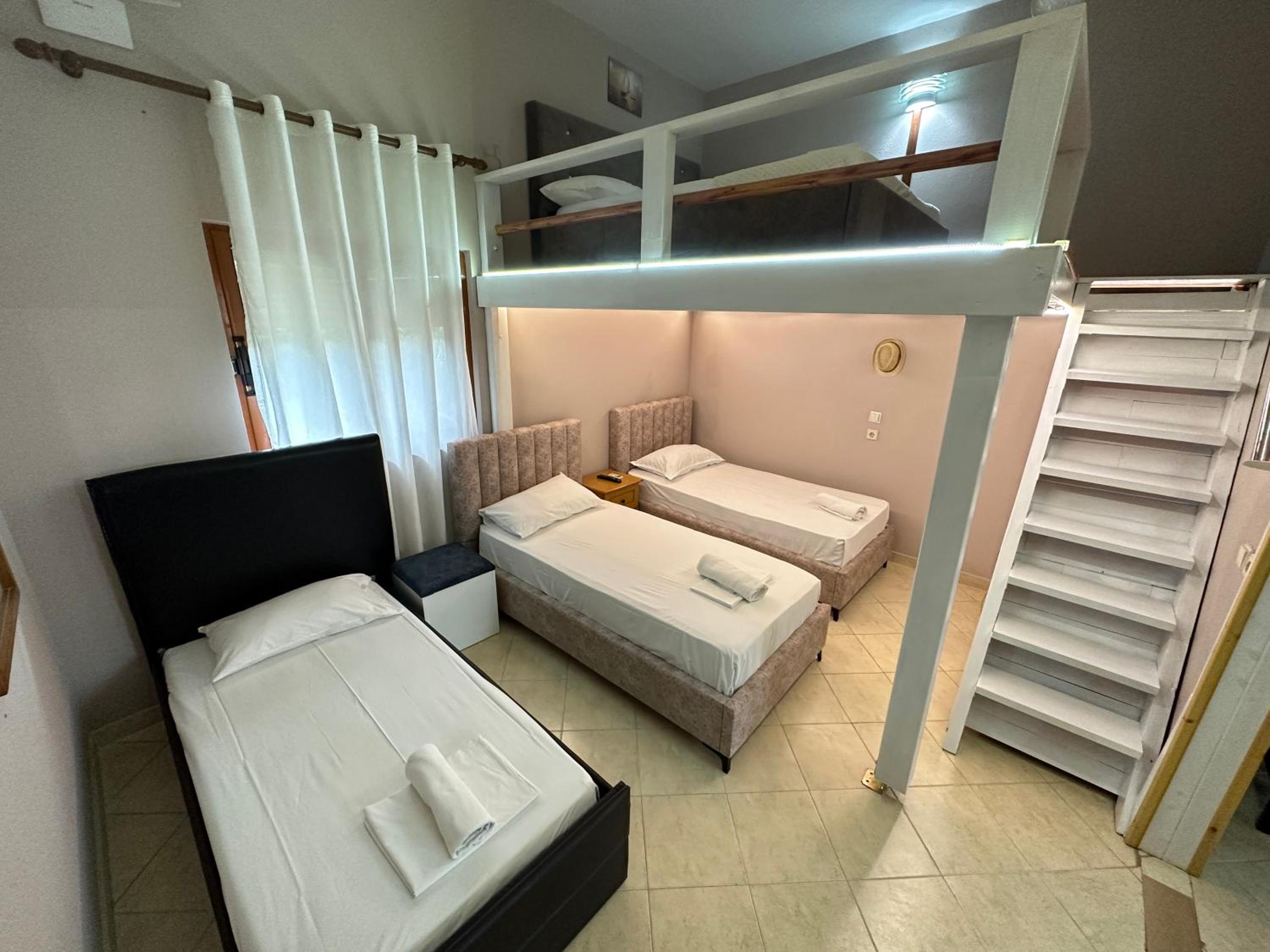 Anel Suites