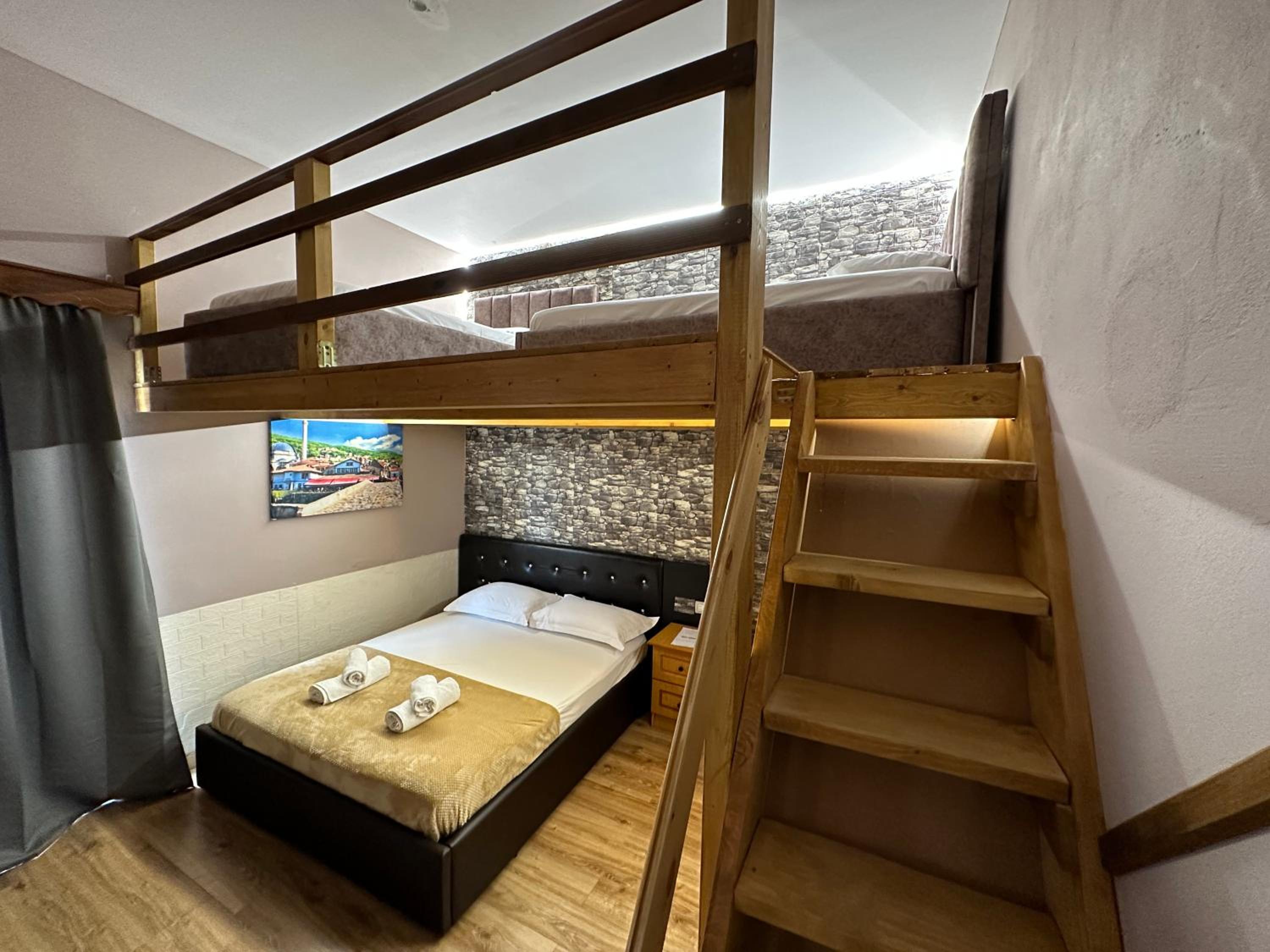 Anel Suites