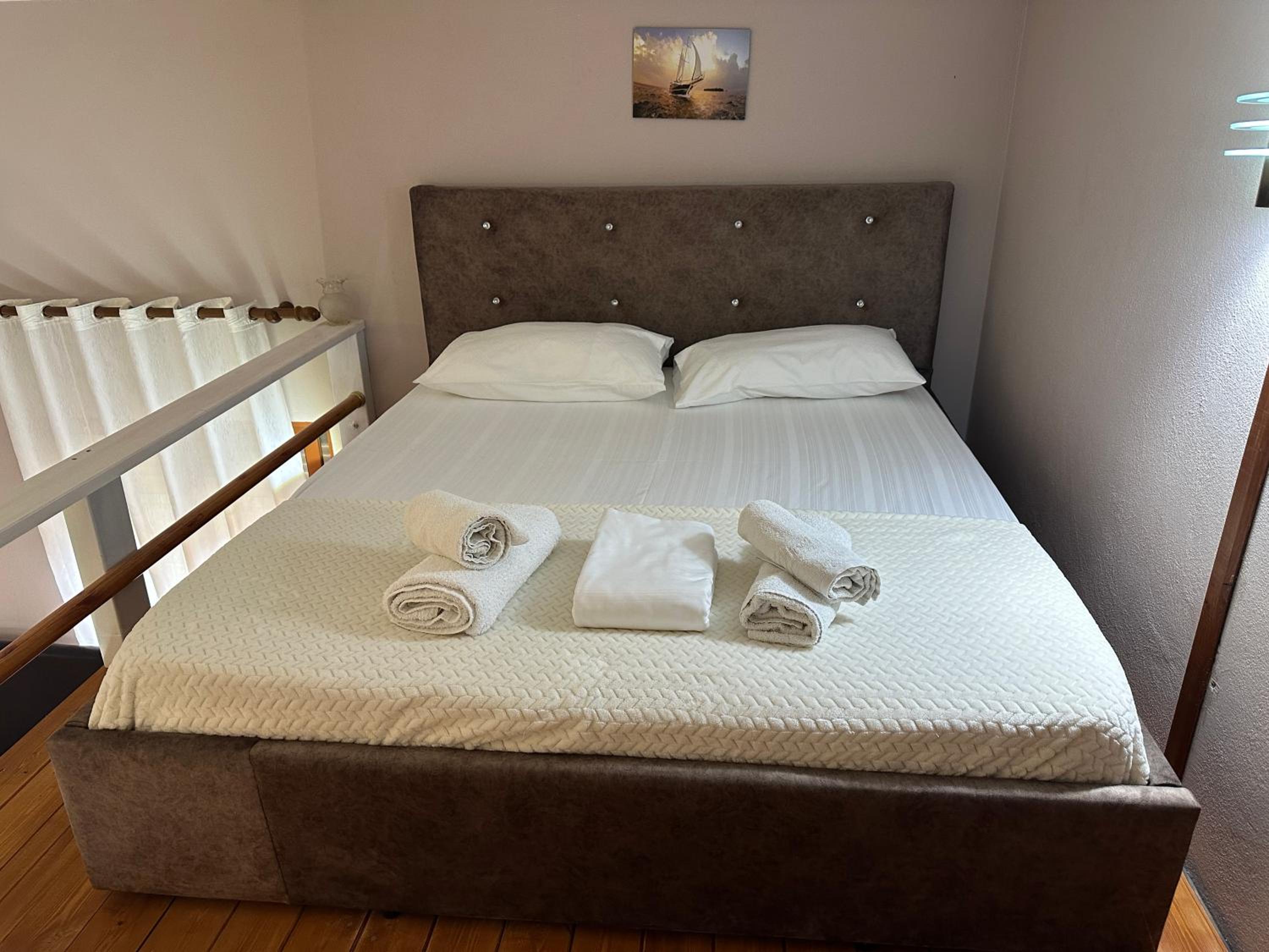 Anel Suites