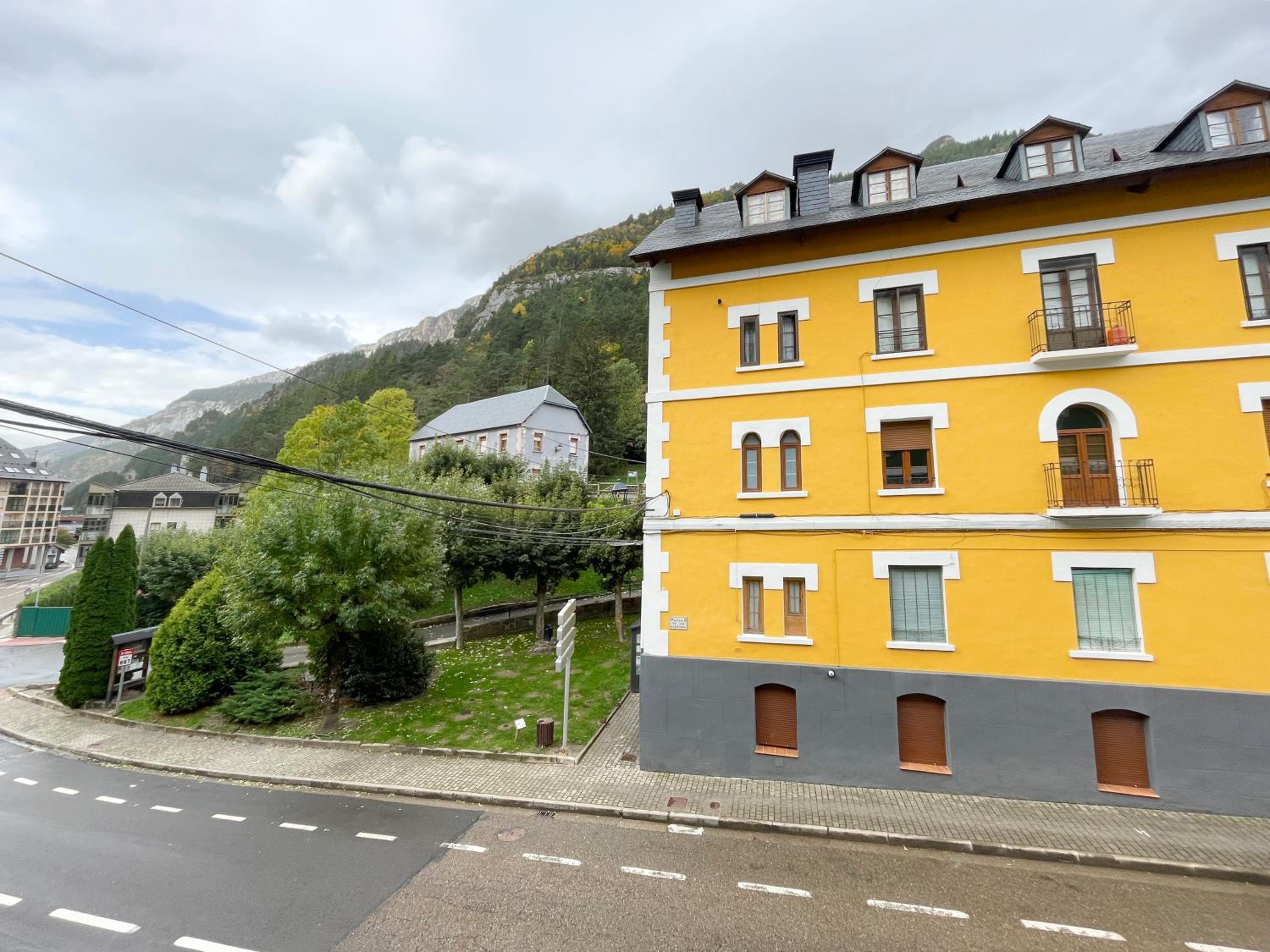 Apartamentos Canfranc 3000 view 5