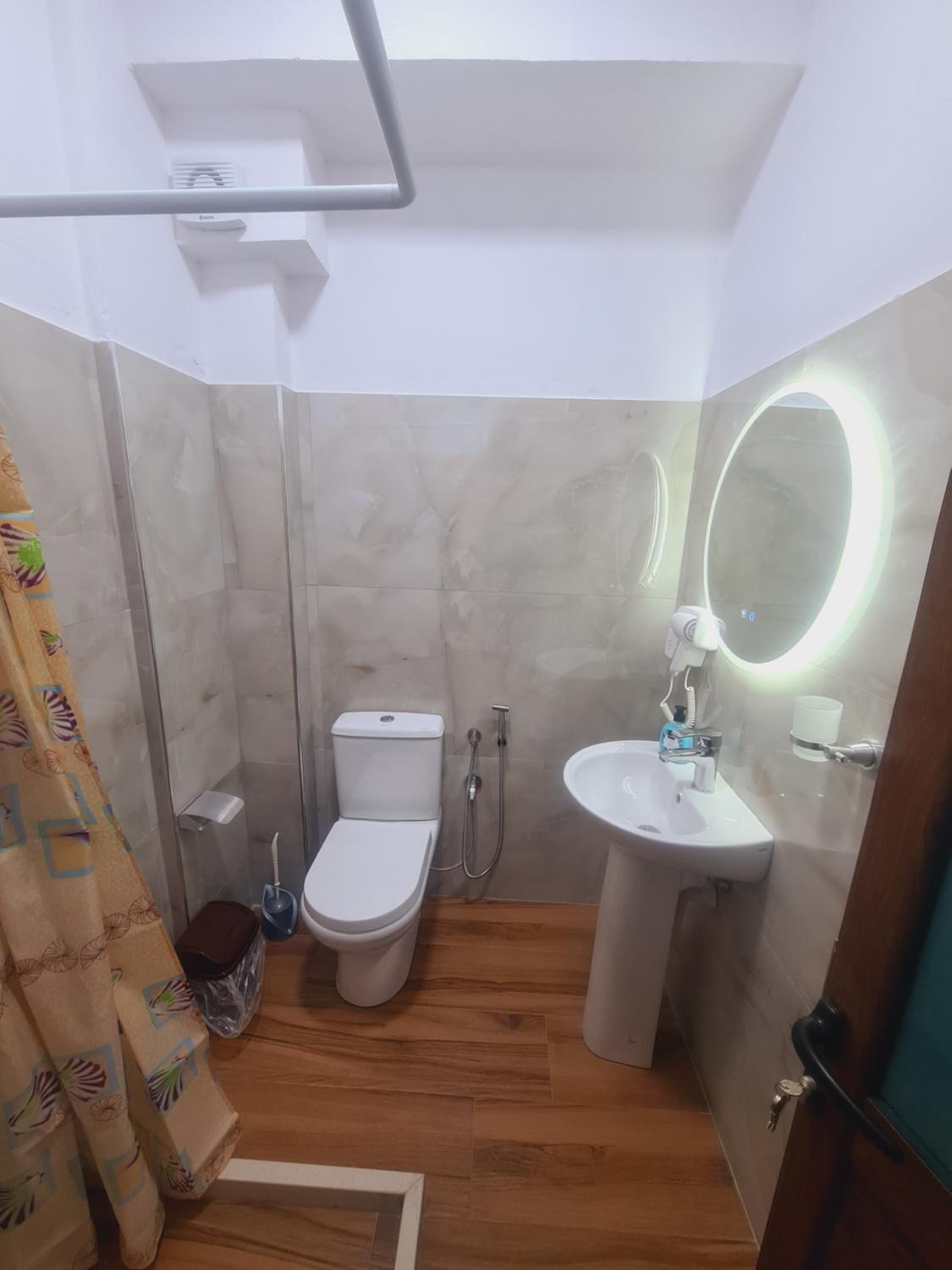Memo's GUEST house
