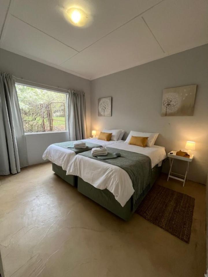 Valley View Cottage Unit 8 Hilltop Farm view 4
