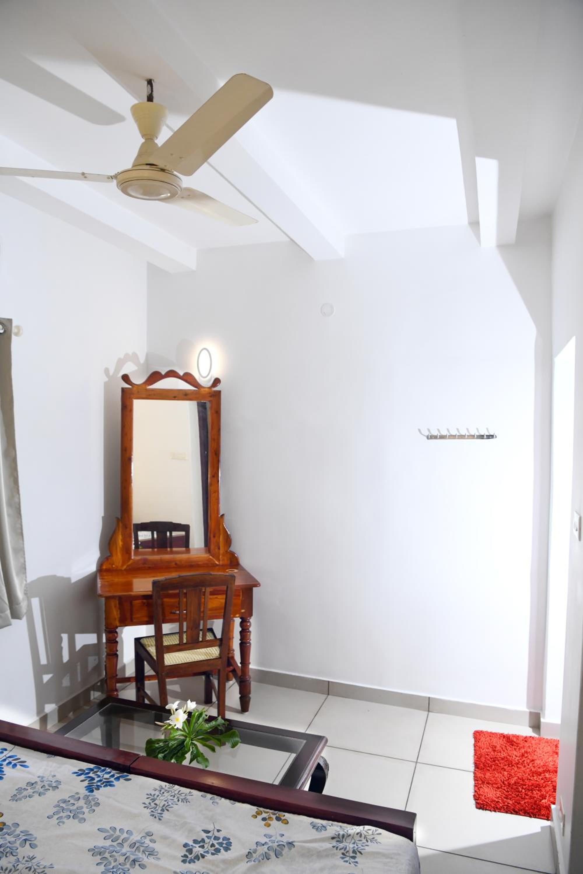 Shoreline Marari Beach Villa at Golden Beach Mararikulam view 4