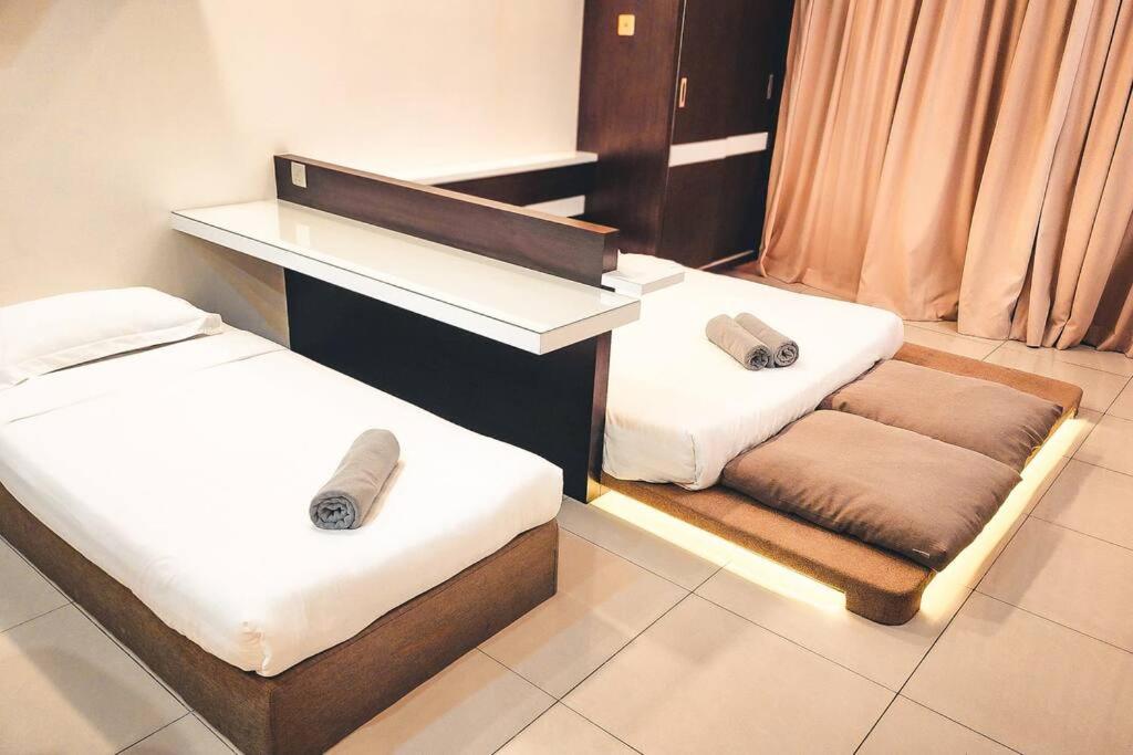 7TeenHomes 2 Beds The Loft Imago photo 7