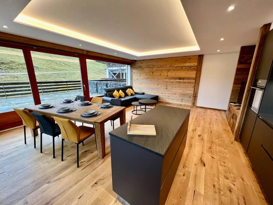 Le Chamois l Ski-out l Standing