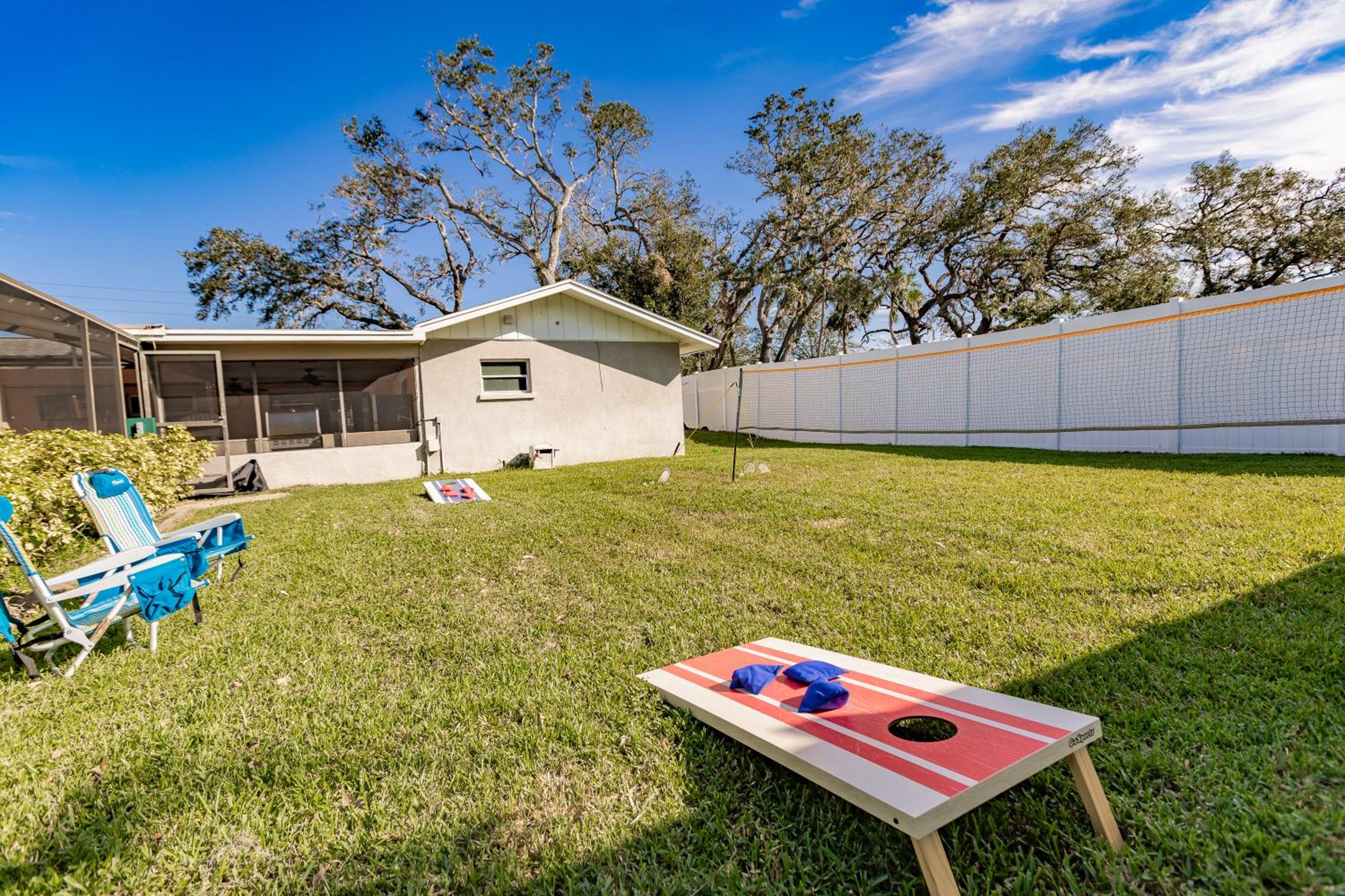 Grinning Gecko 4Bdr3Bath NEW Pool House, Heated Salt Pool, Indoor-Outdoor Kitchen and Fireplaces, Putting Green, Bocce Court-Within 6 miles of AMI
