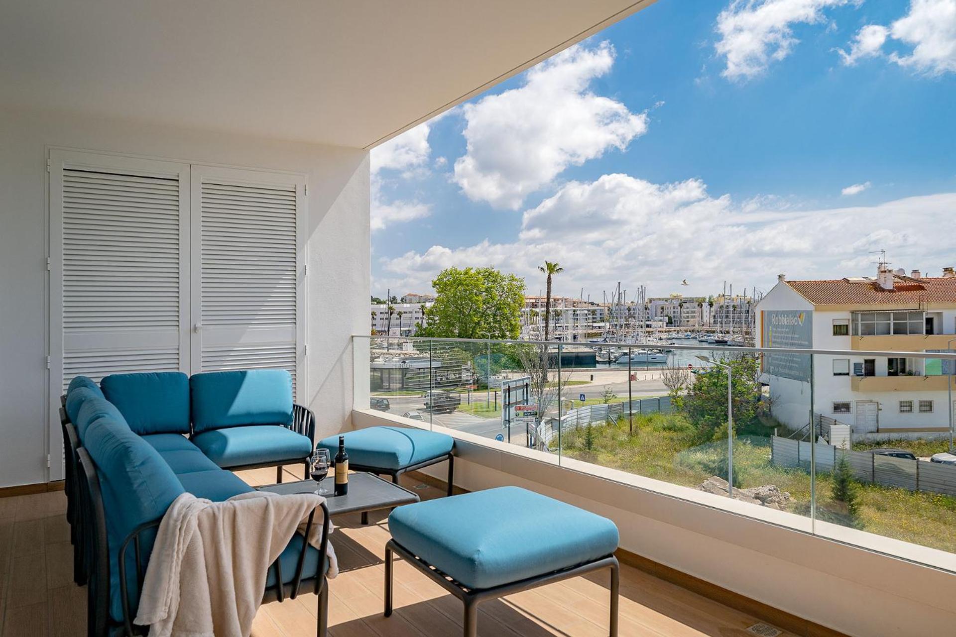 Lagos Marina View by Homing view 5