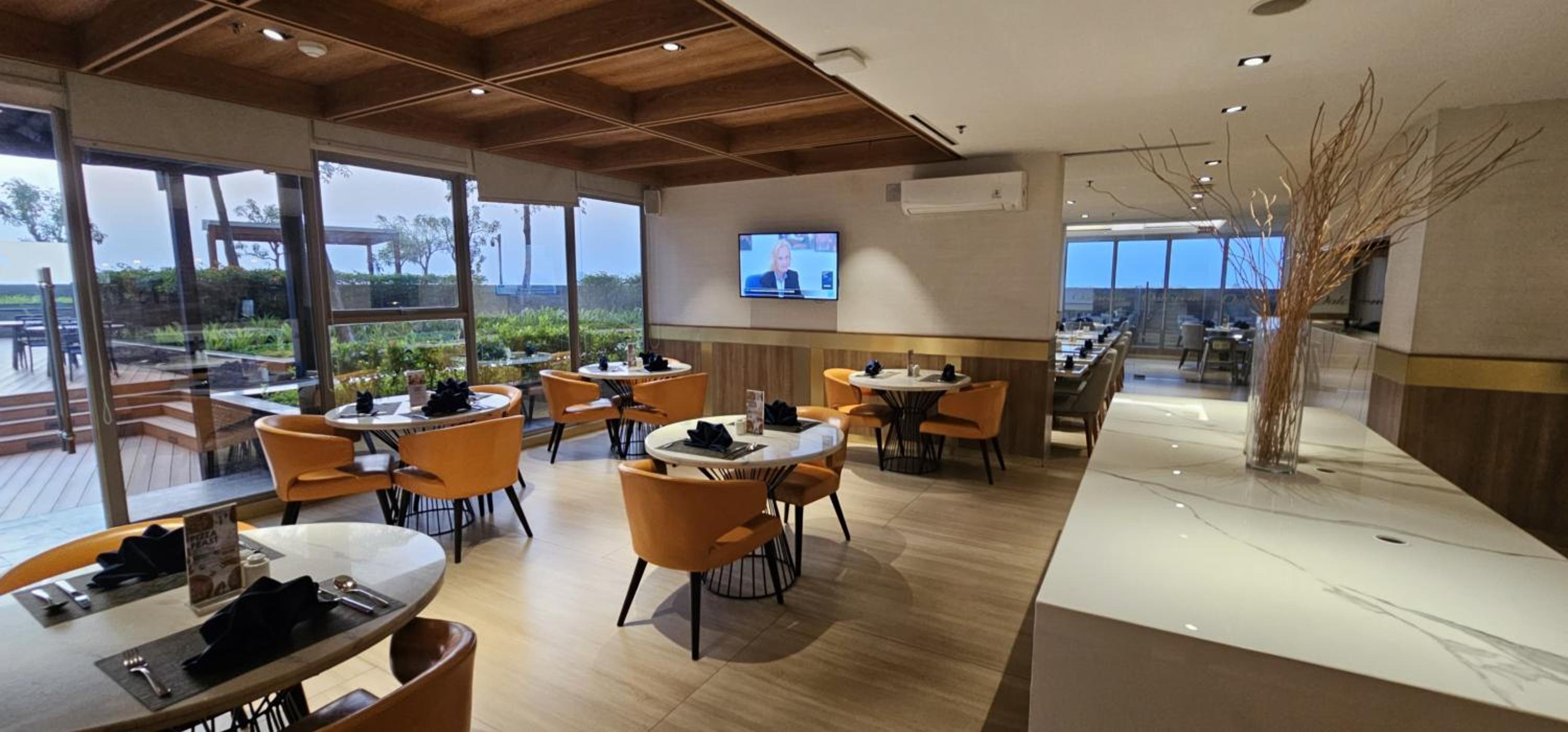Studio Sea View Apartment at Gold Coast PIK by MYsweethome