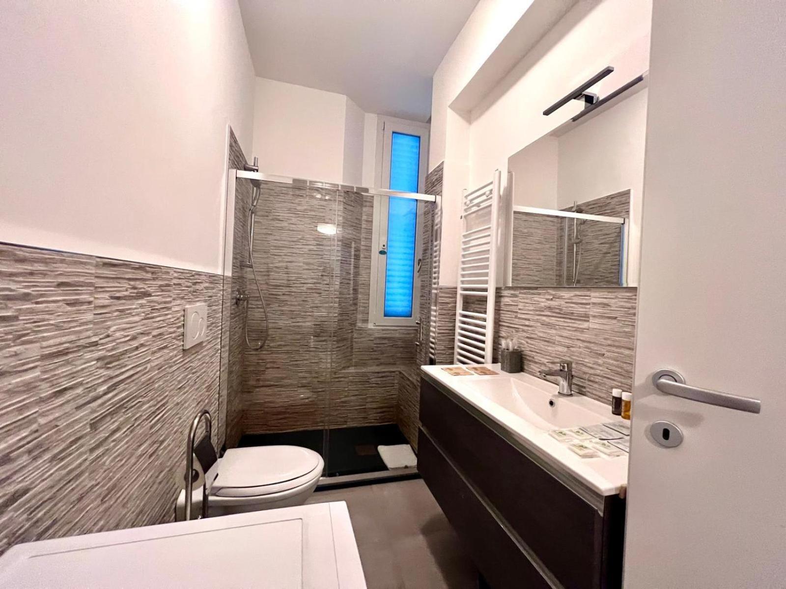 Kibilù - Via Valtellina - Quartiere Isola - Stazione Garibaldi - Monumentale - vicinanze Brera