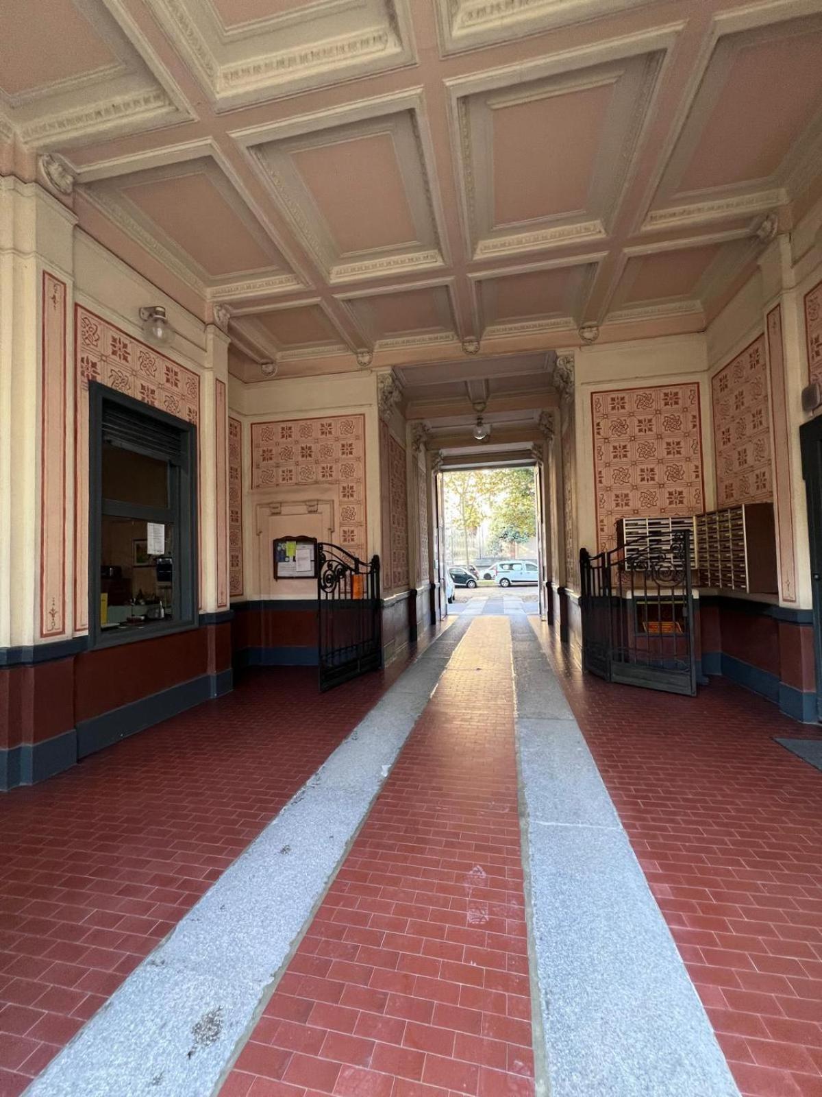 Kibilù - Via Valtellina - Quartiere Isola - Stazione Garibaldi - Monumentale - vicinanze Brera