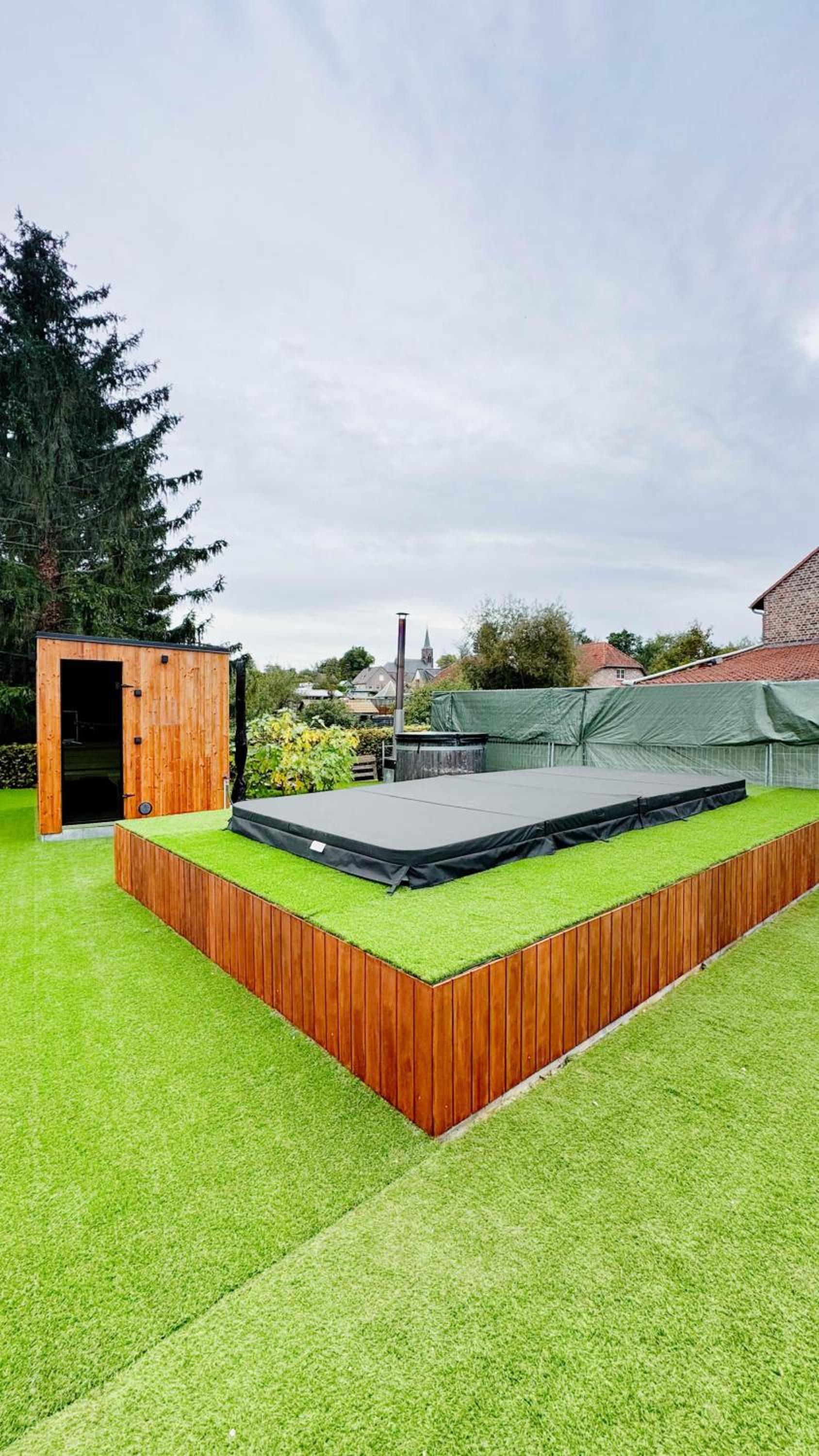 16P 7B Villa Daelhoeve with Pool Sauna Hottub view 2