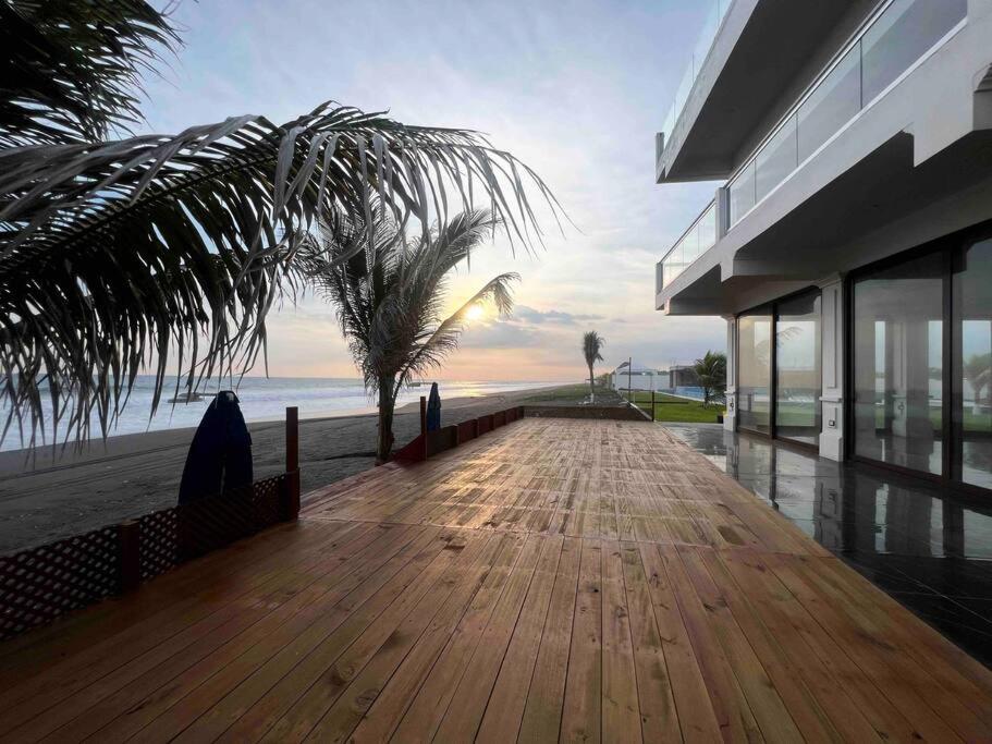 Villa Monterrico view 3