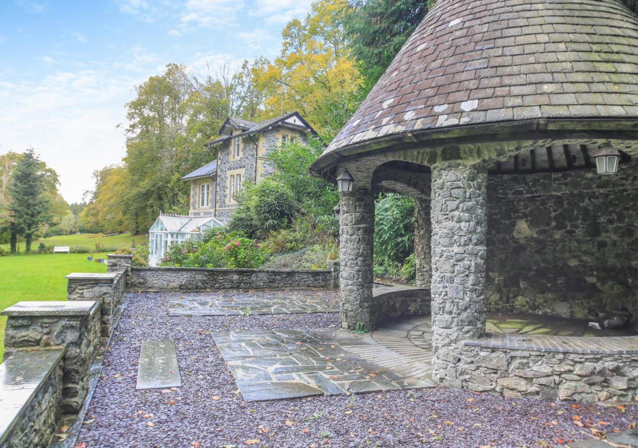 Coed Y Celyn Lodge view 4