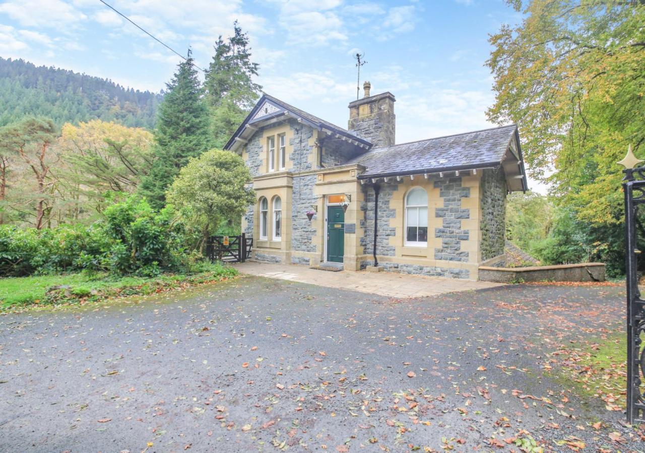 Coed Y Celyn Lodge view 5