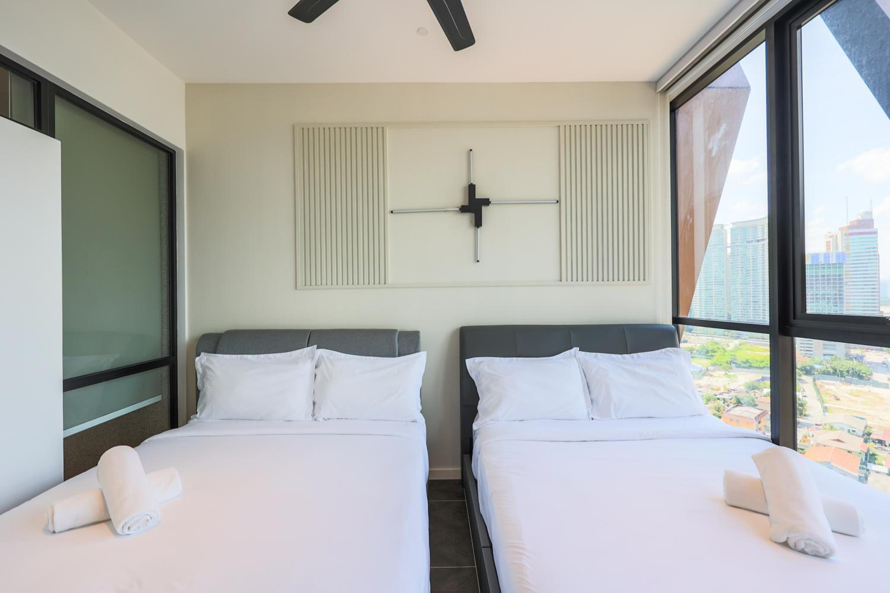 Scarletz Suites KLCC by GB