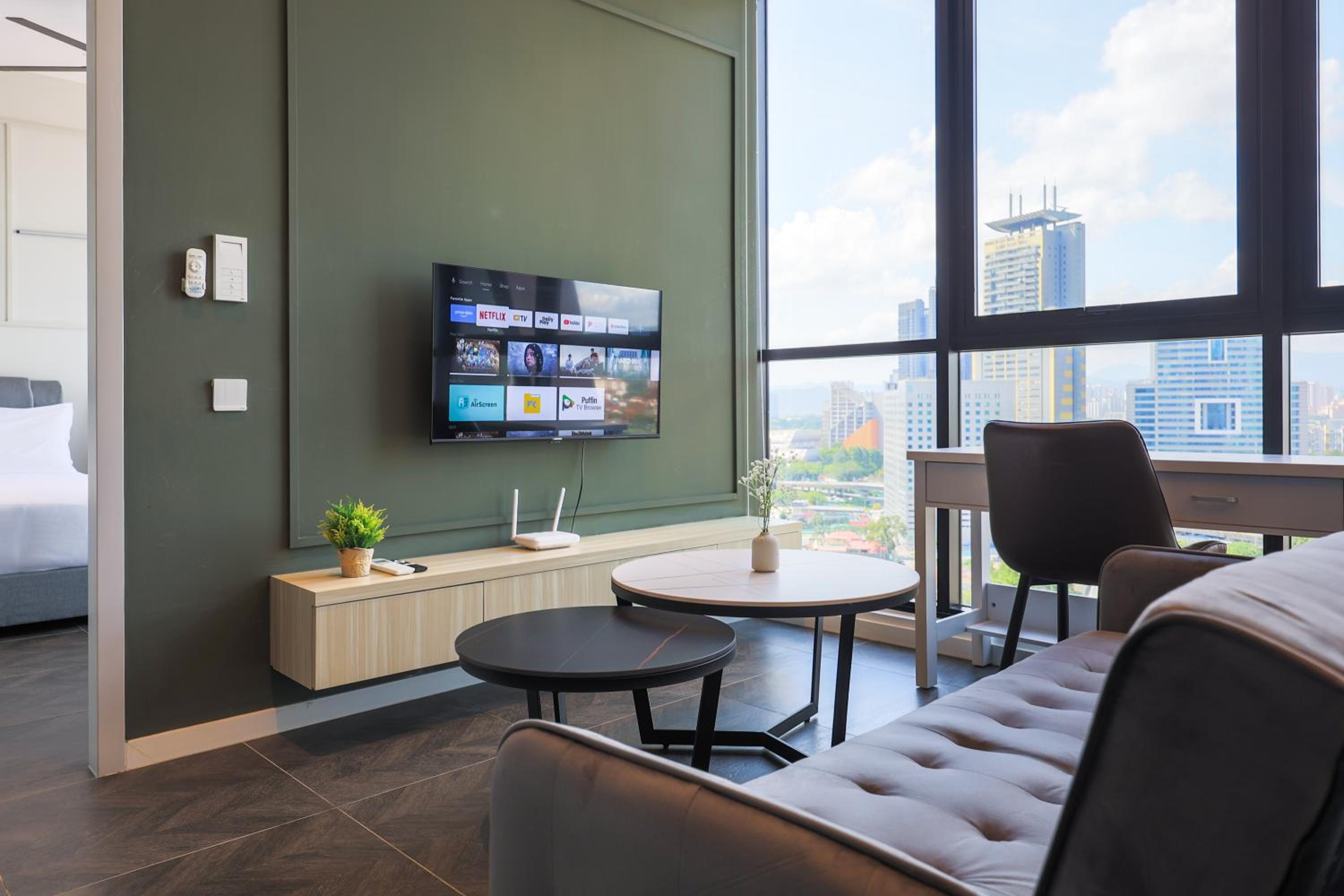 Scarletz Suites KLCC by GB