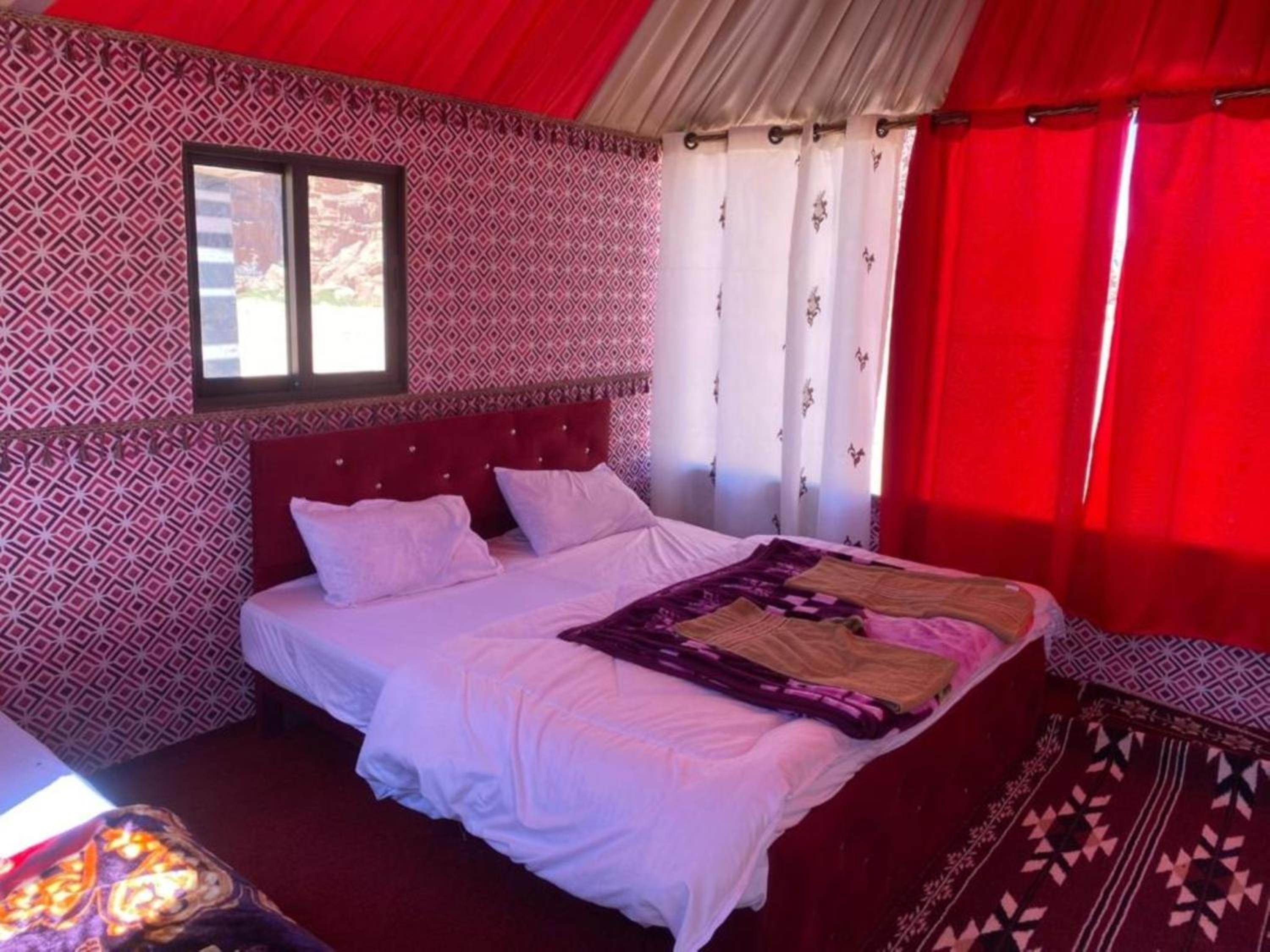 Salma Desert Star
